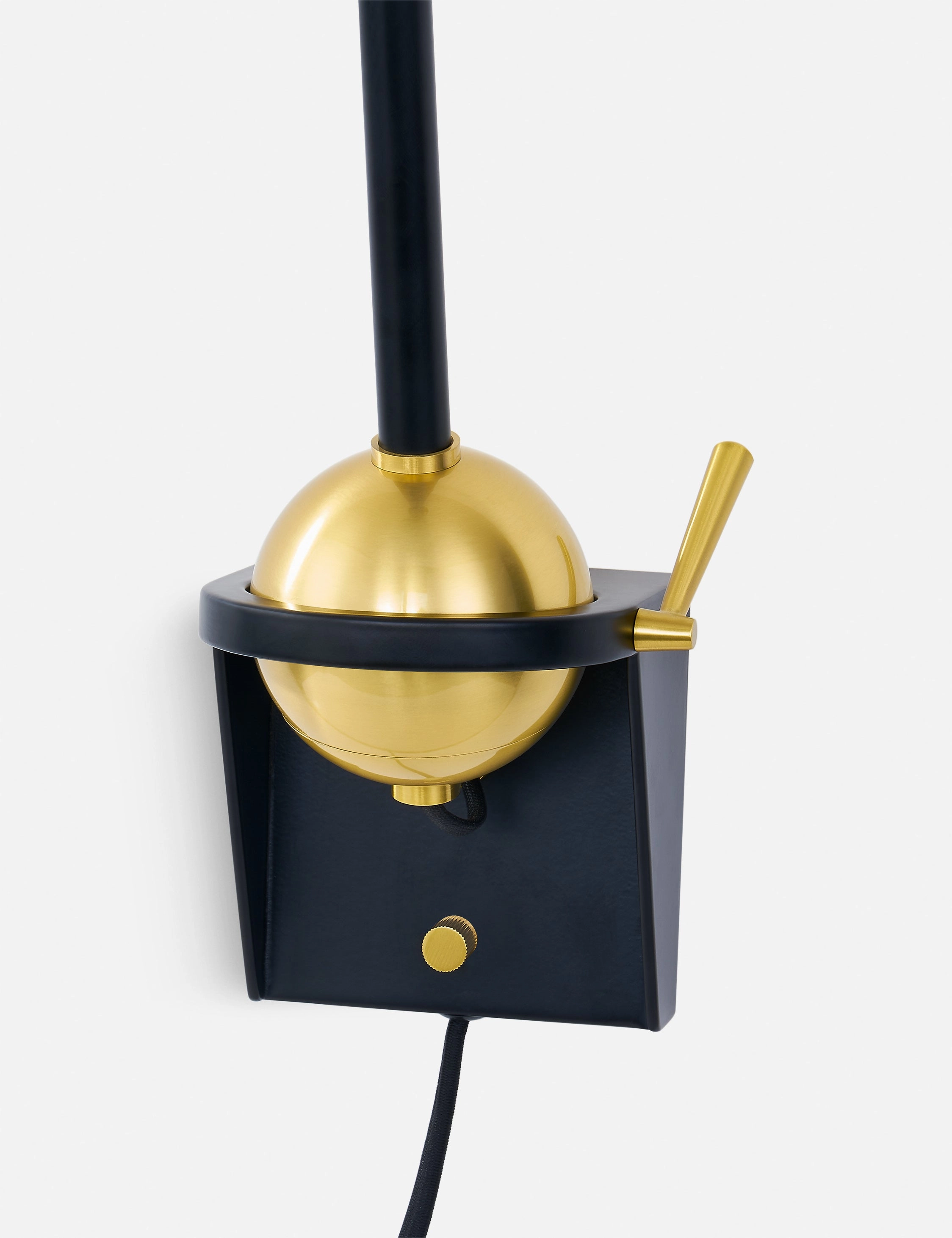 Adonis Plug-in Sconce