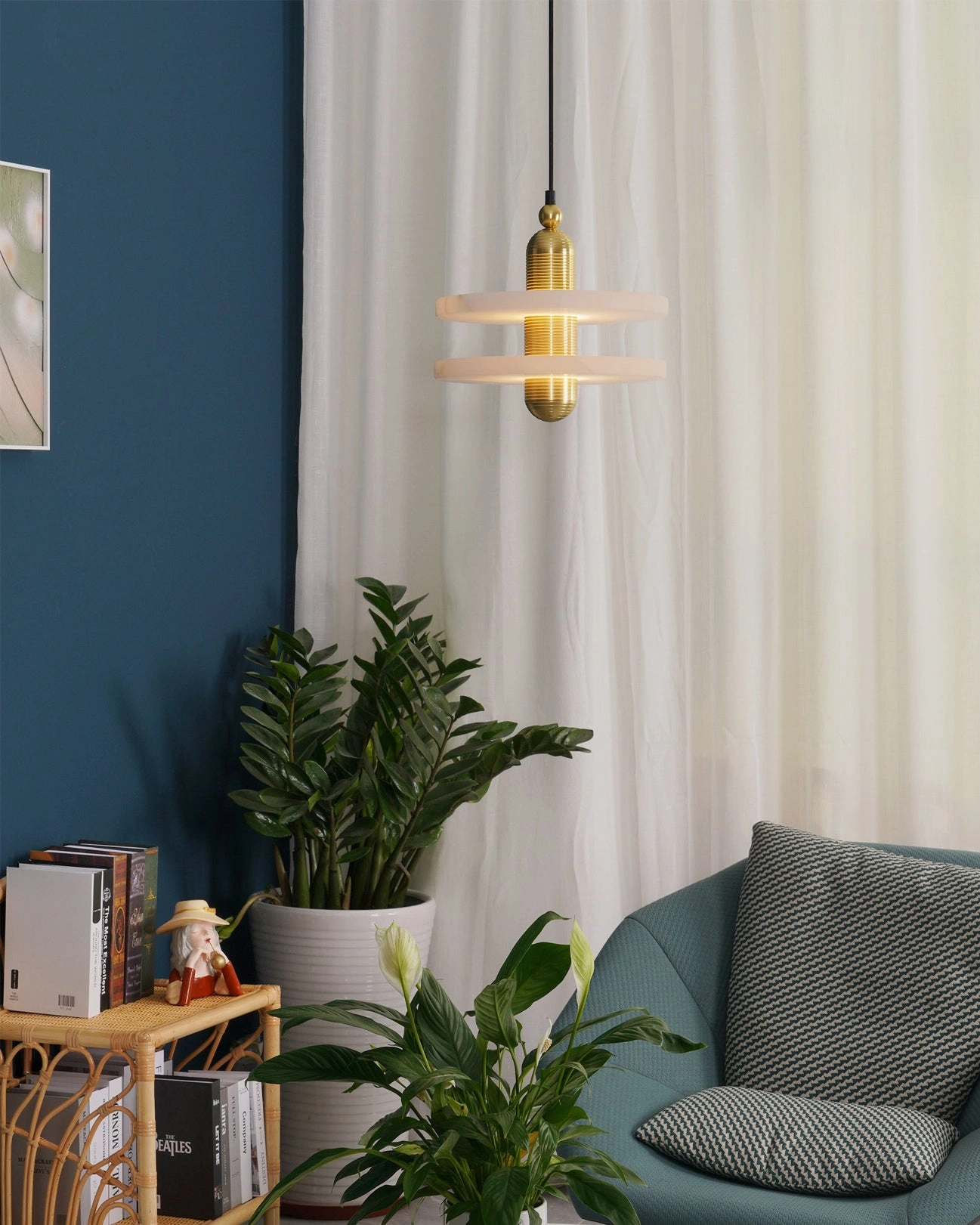 Alabaster Planes Pendant Lamp