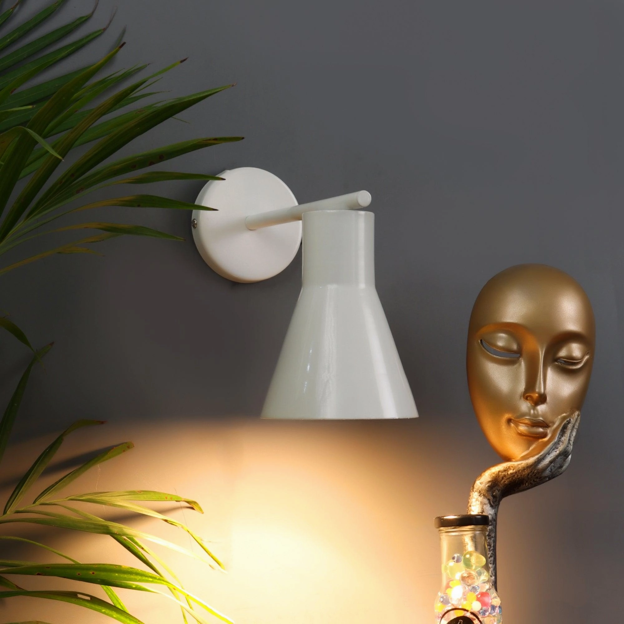 Art Deco White Metal Wall Light By SS Lightings