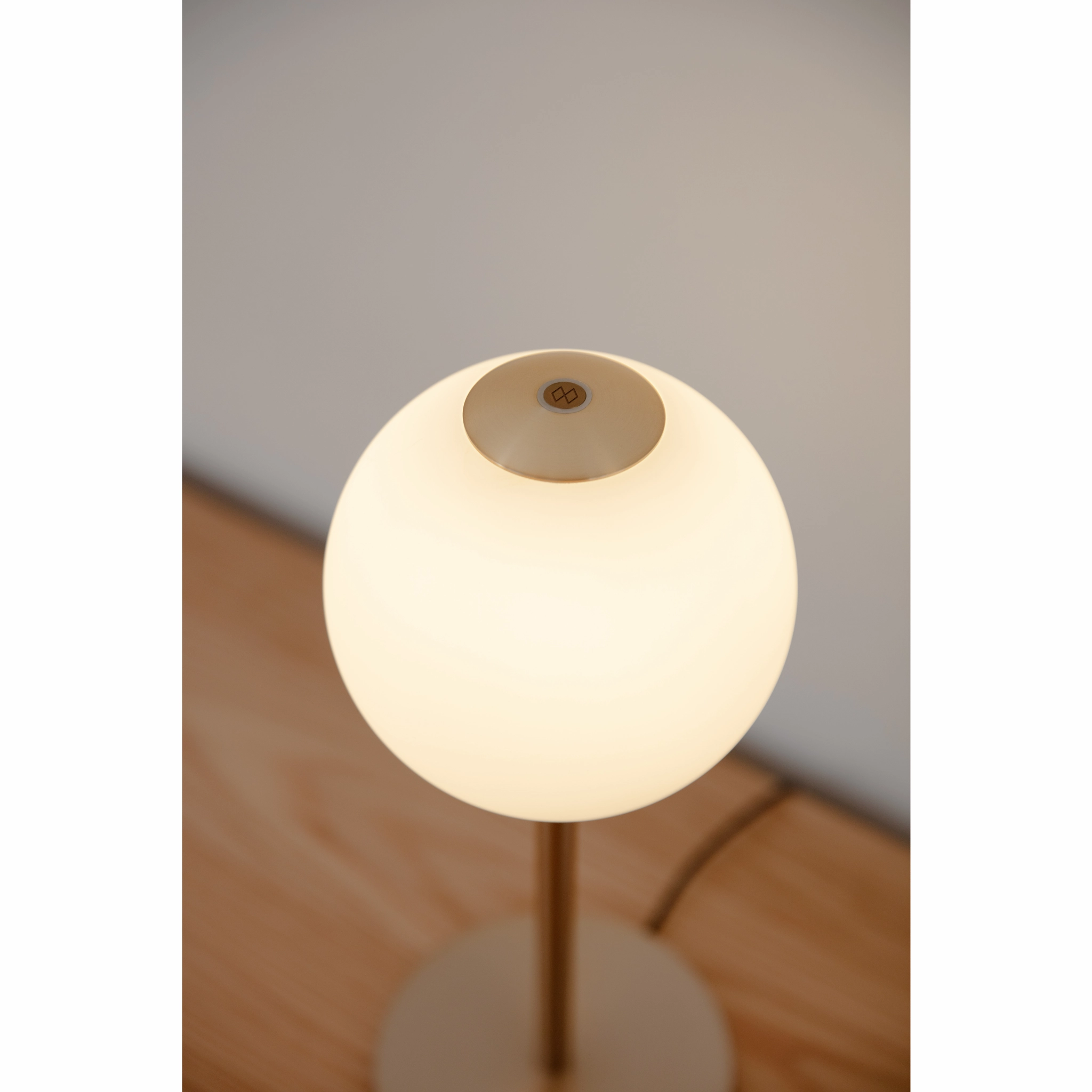 AUDREY BORDLAMPE H37 USB-C OPLADER