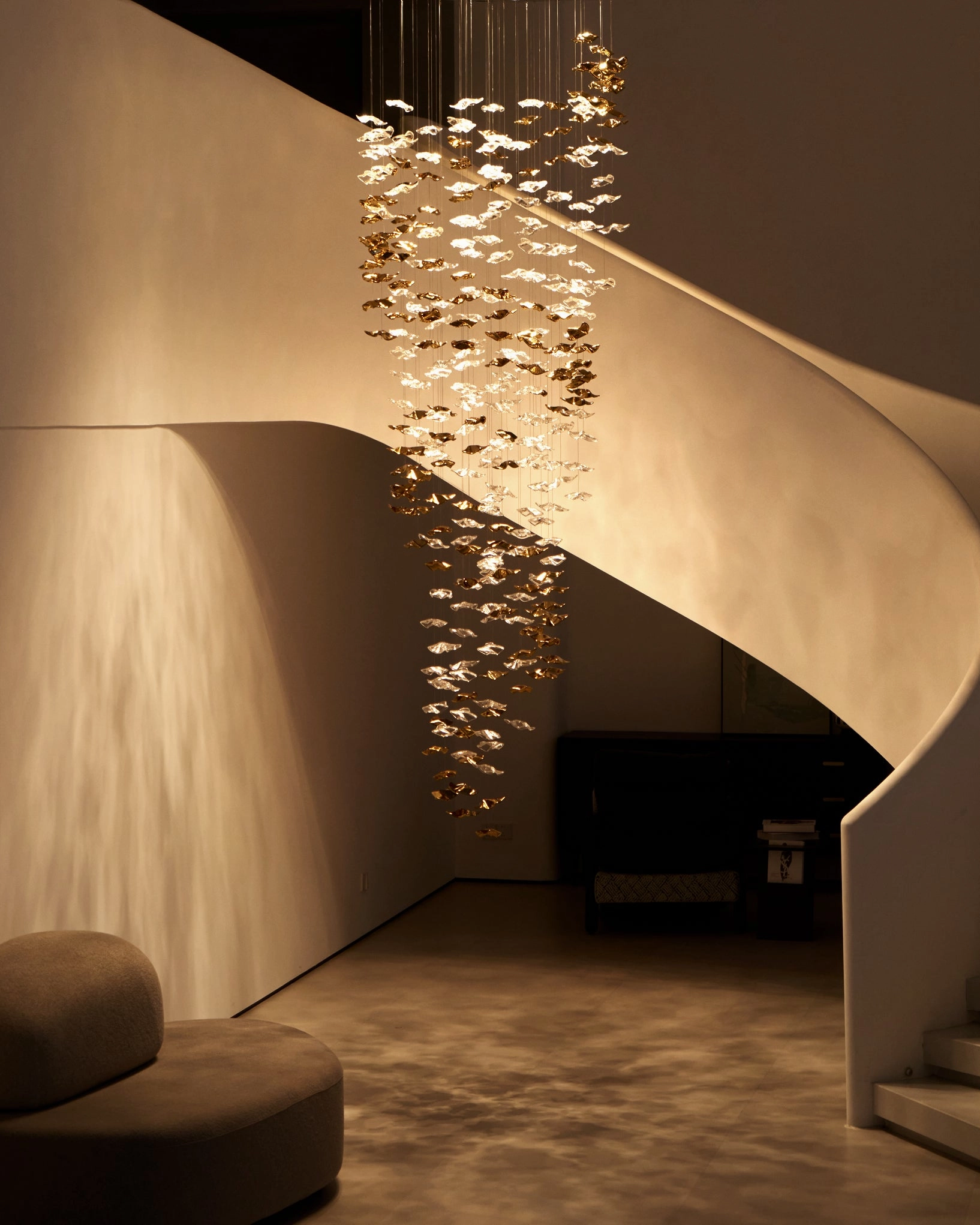 Avenia Fluid Chandelier