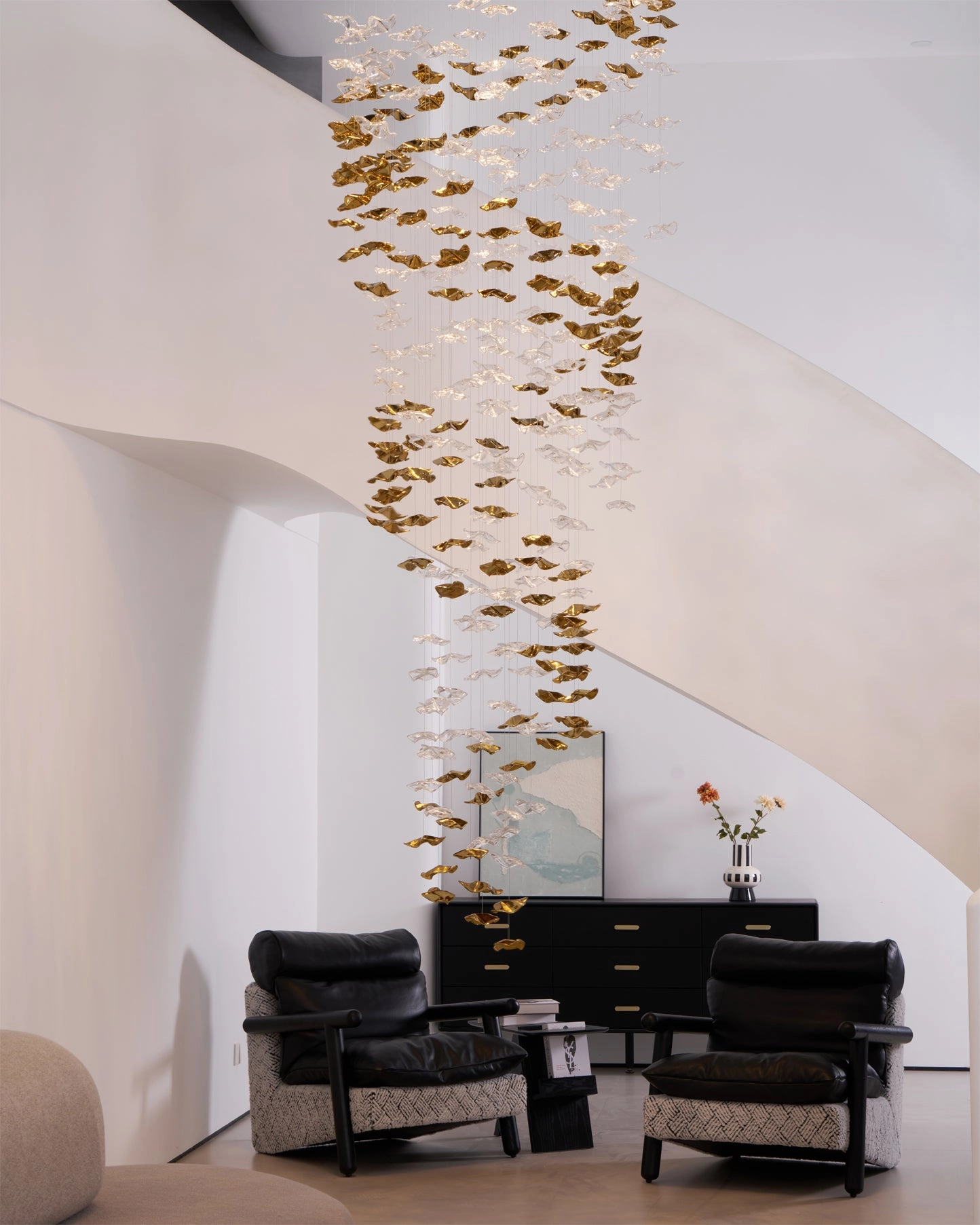 Avenia Fluid Chandelier