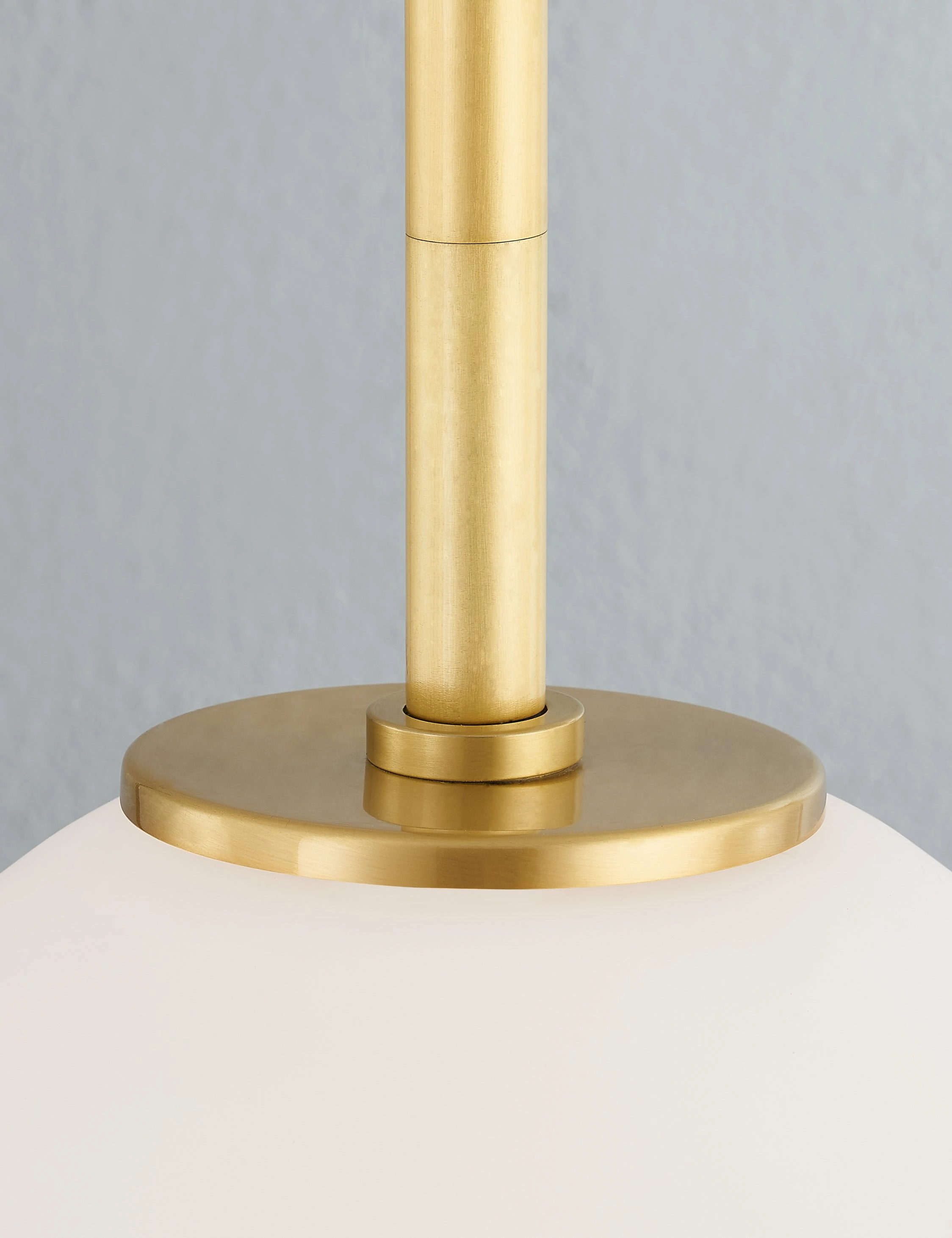Ayrton Pendant Light
