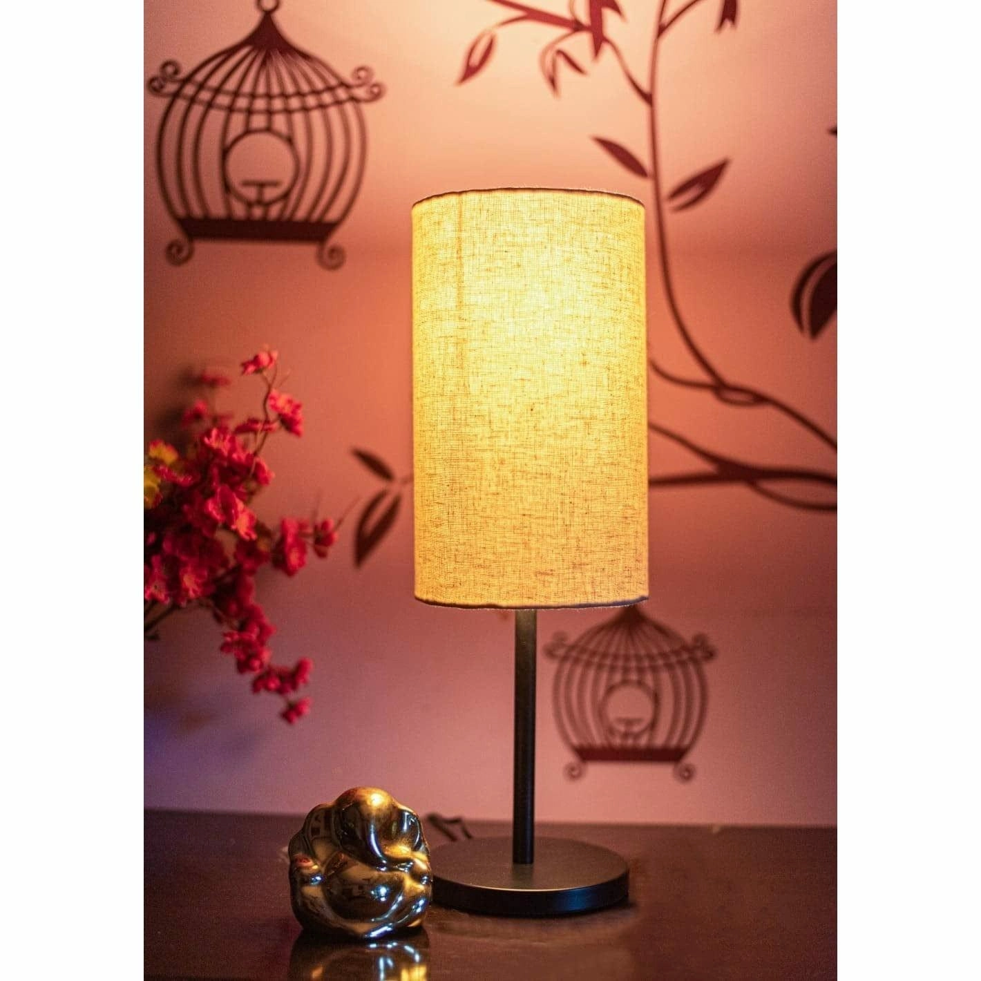 Black Sleek Table Lamp Cylindrical Shade