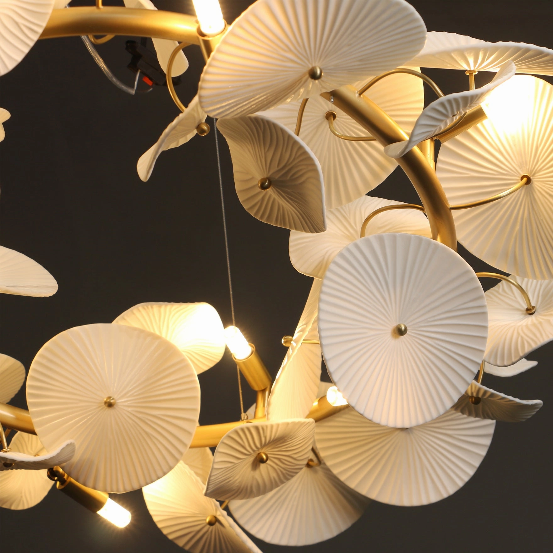 Ceramic Wreath Chandelier