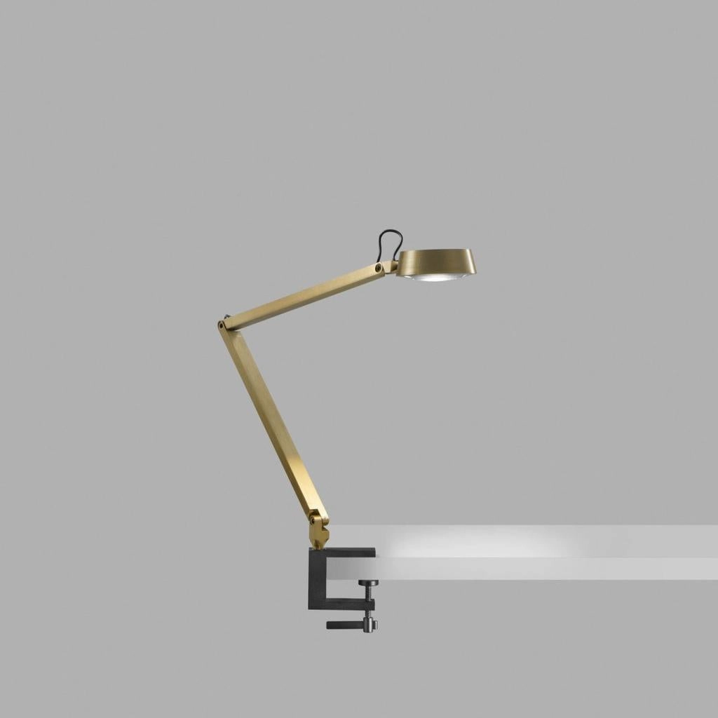 Dark T1 Bordlampe m/ klemme Messing - Light-Point