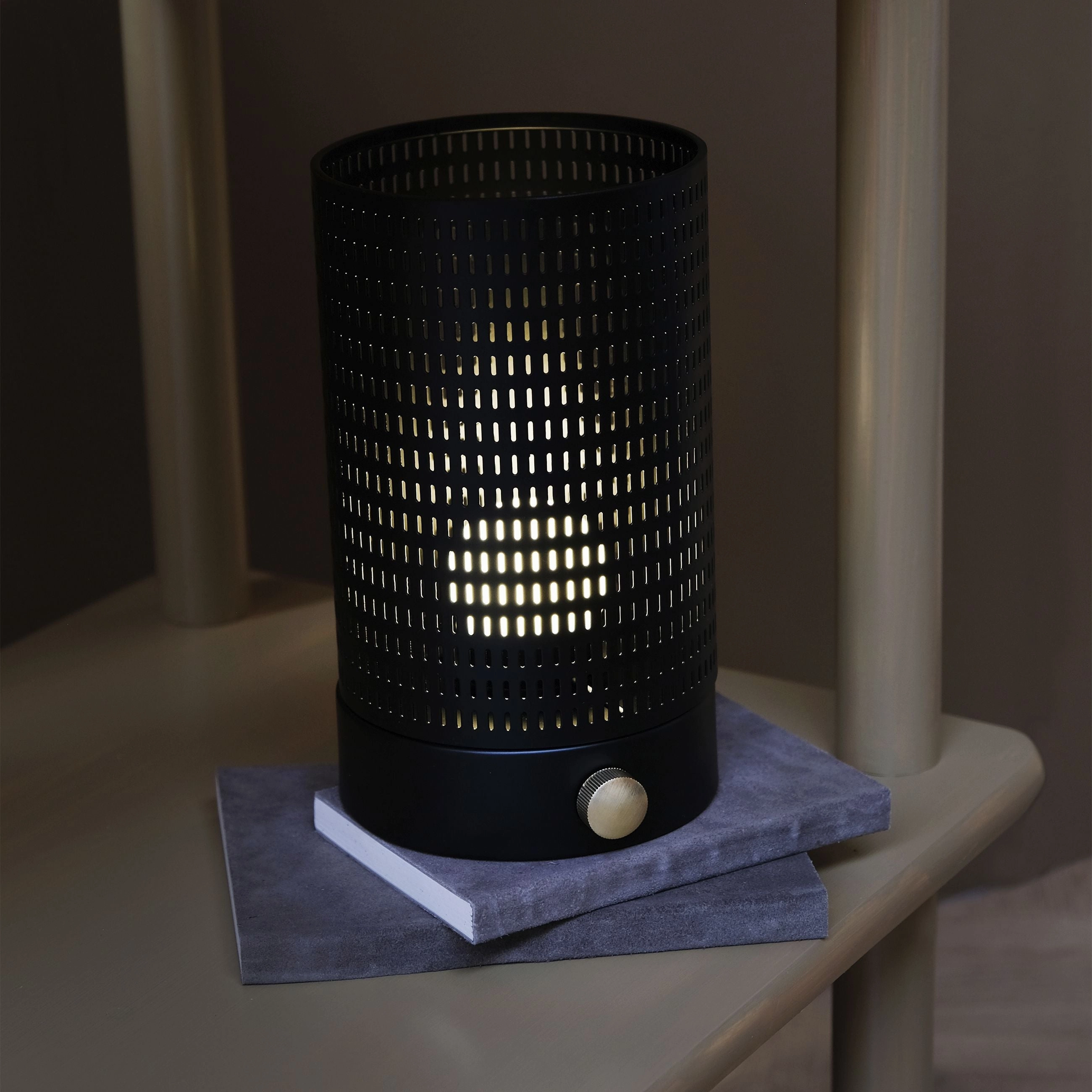 Dyberg Larsen Mesh Led Table Lamp, Black