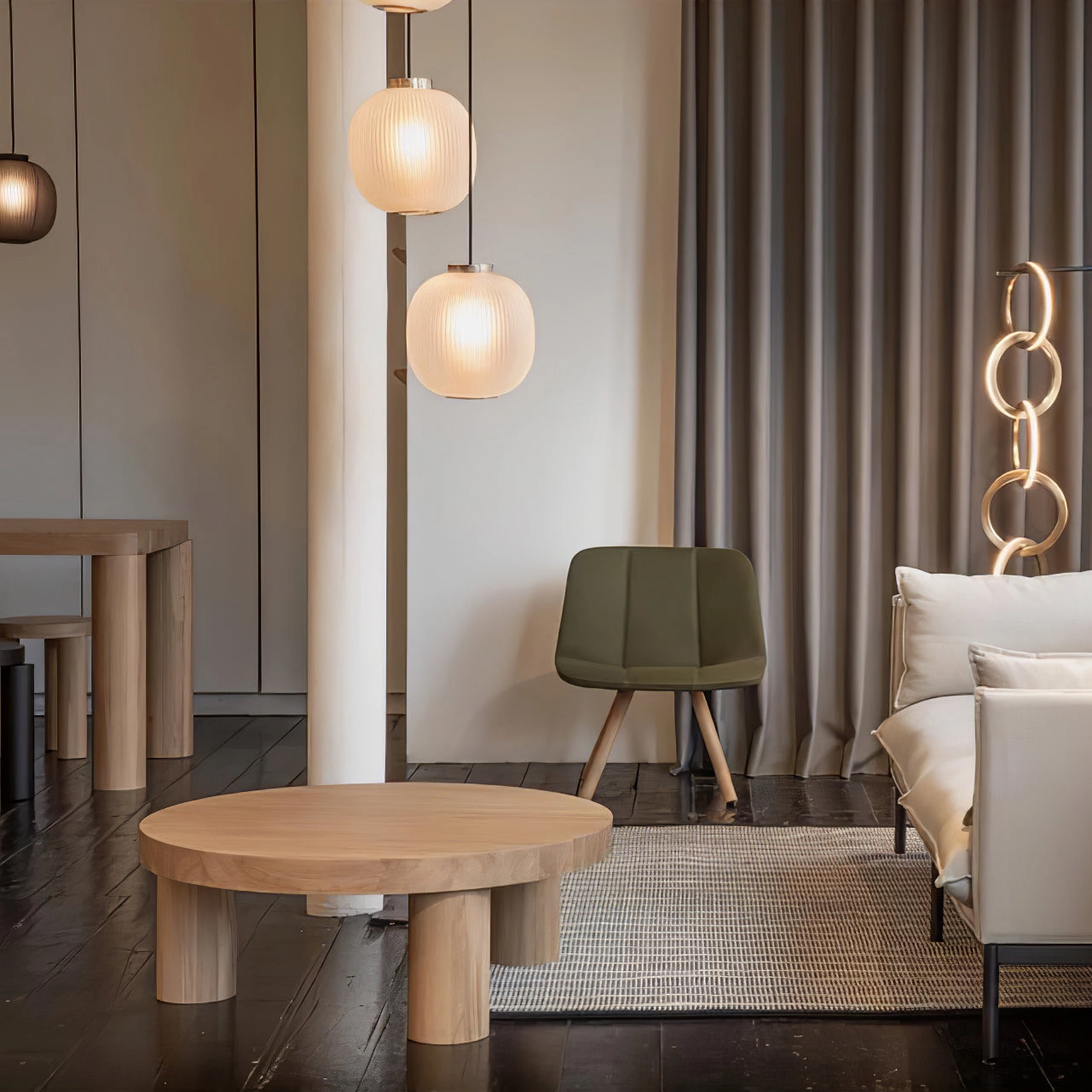 Dynamic Pendant Light