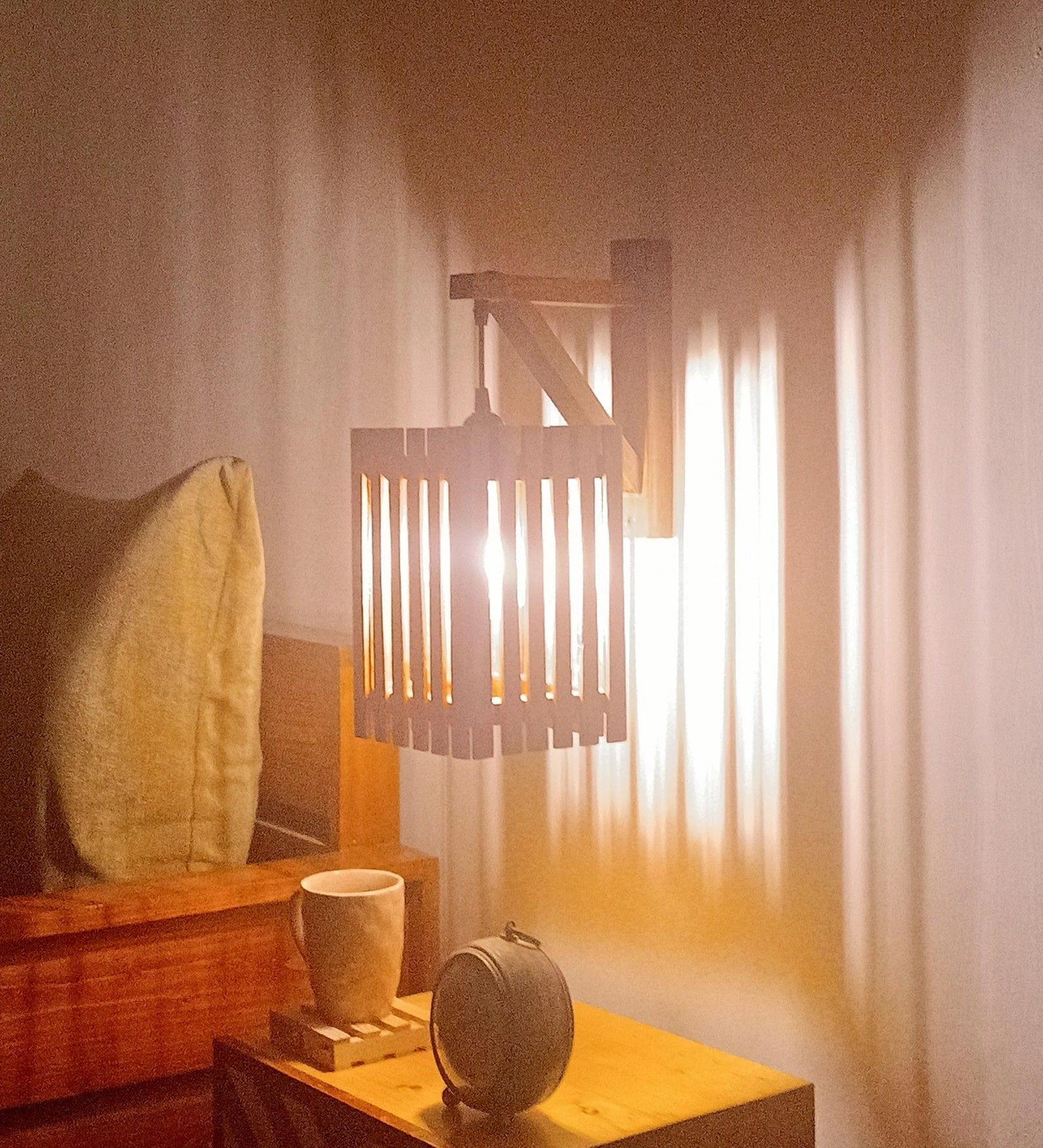 Elegant L Brown Wooden Wall Light (BULB NOT INCLUDED)