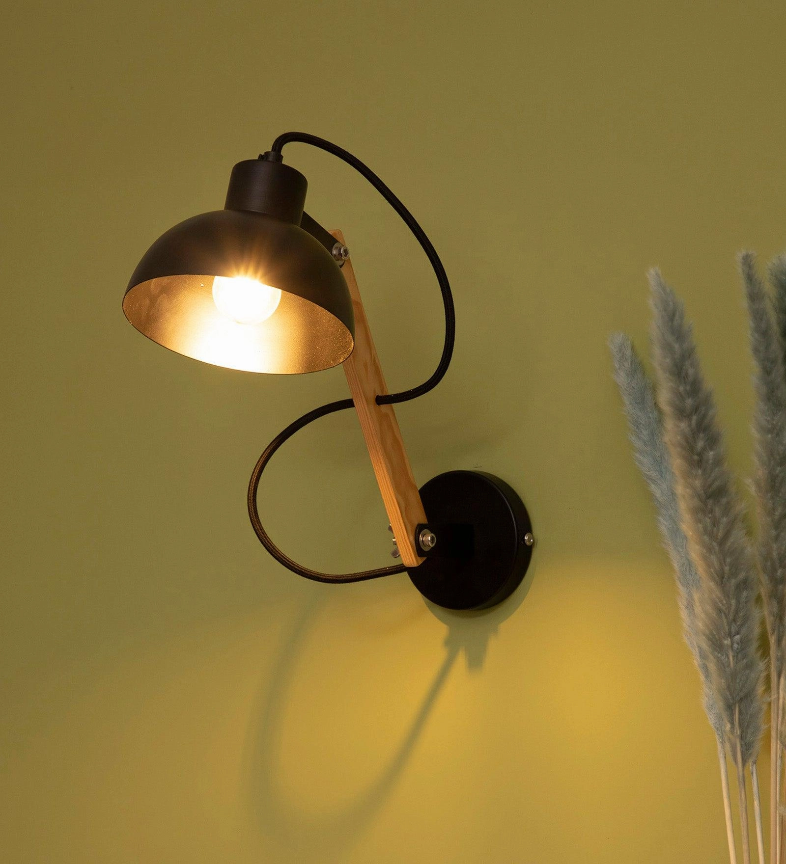 Farrah Sit Wood Wall Sconce vintage desk lamp