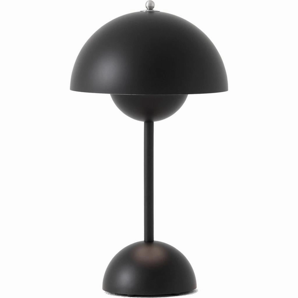 FLOWERPOT VP9 - MAGNET OPLADER PORTABLE - MAT SORT ambient lighting fixture