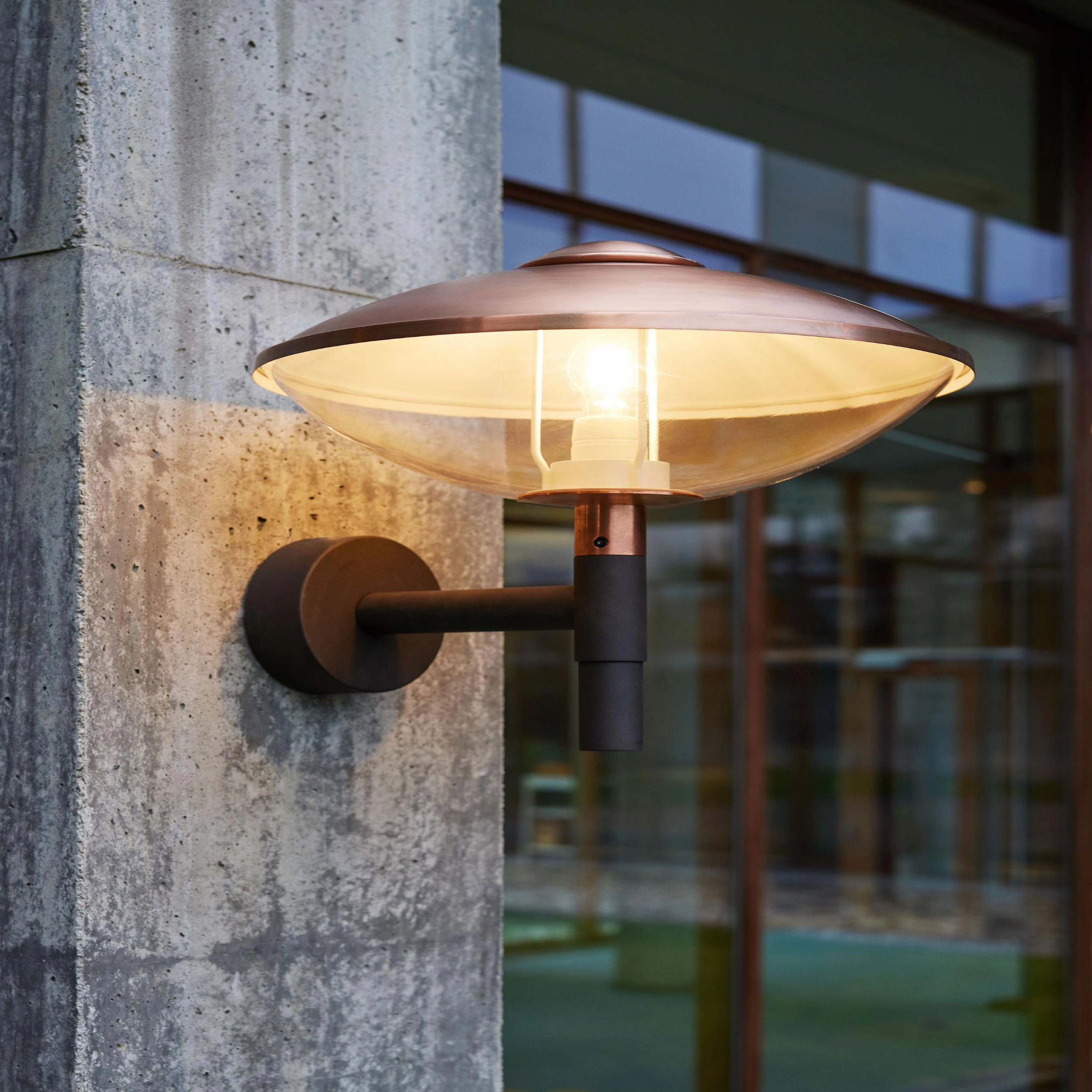 Fritz Hansen Hl410? Outdoor Wall Lamp