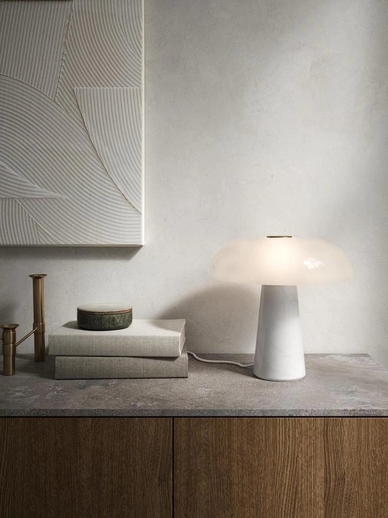 Glossy Bordlampe - Design For The People