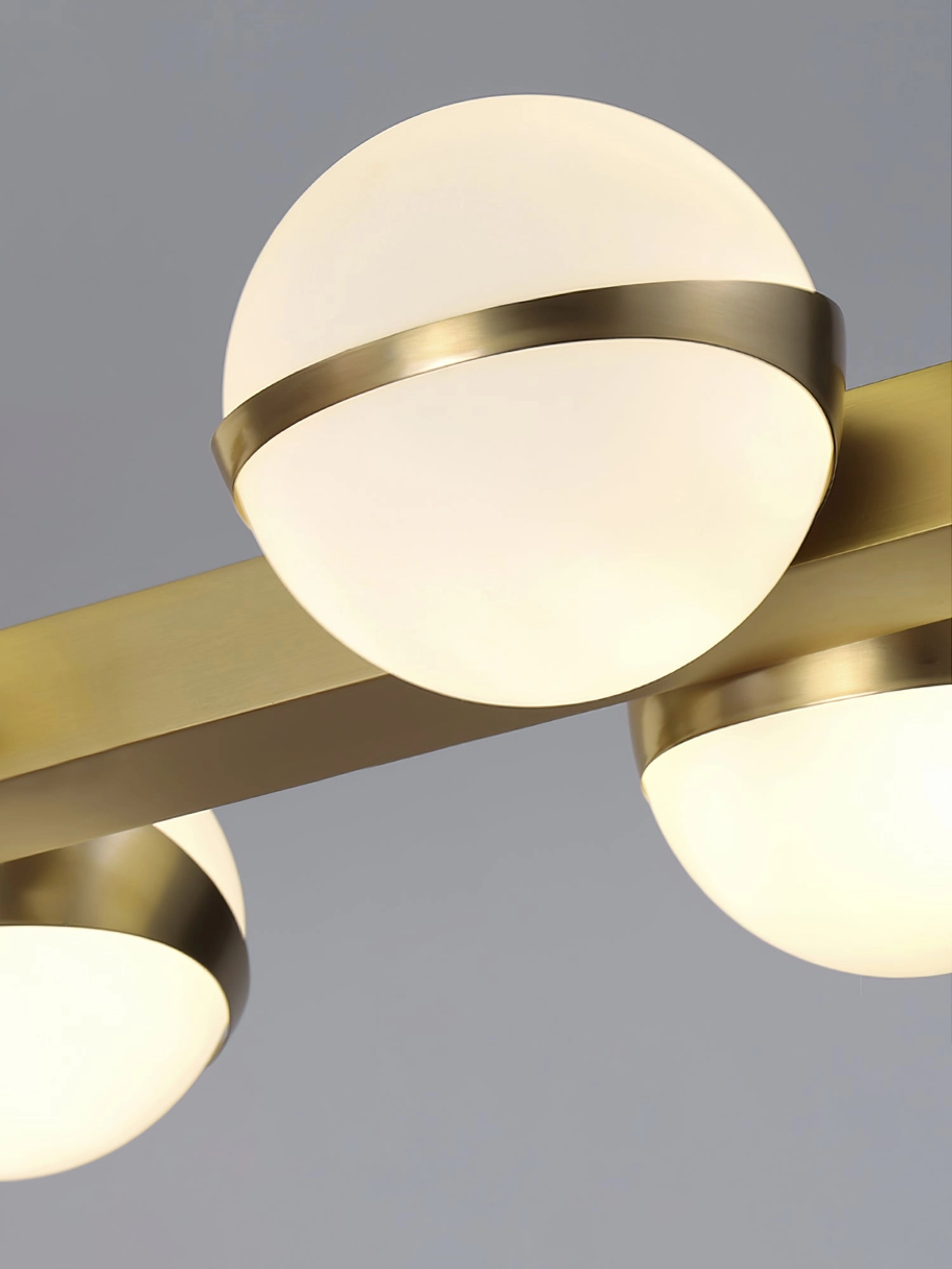 Grand Lustre Chandelier