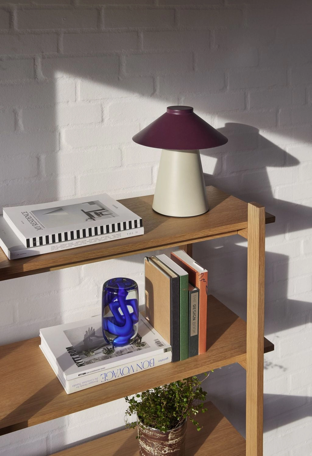 Hbsch Chipper Table Lamp, Black