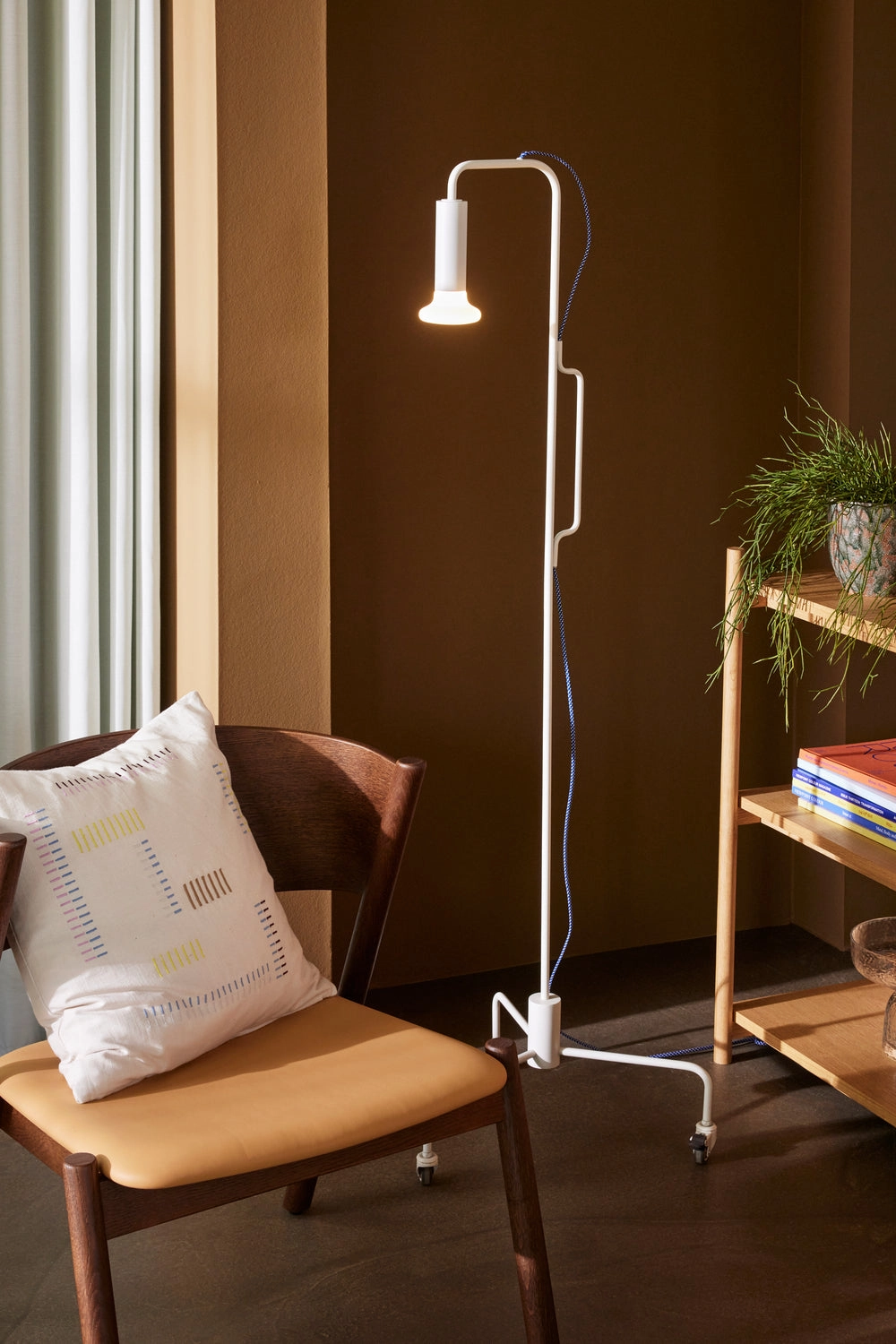 Hbsch Iso Floor Lamp, Light Grey