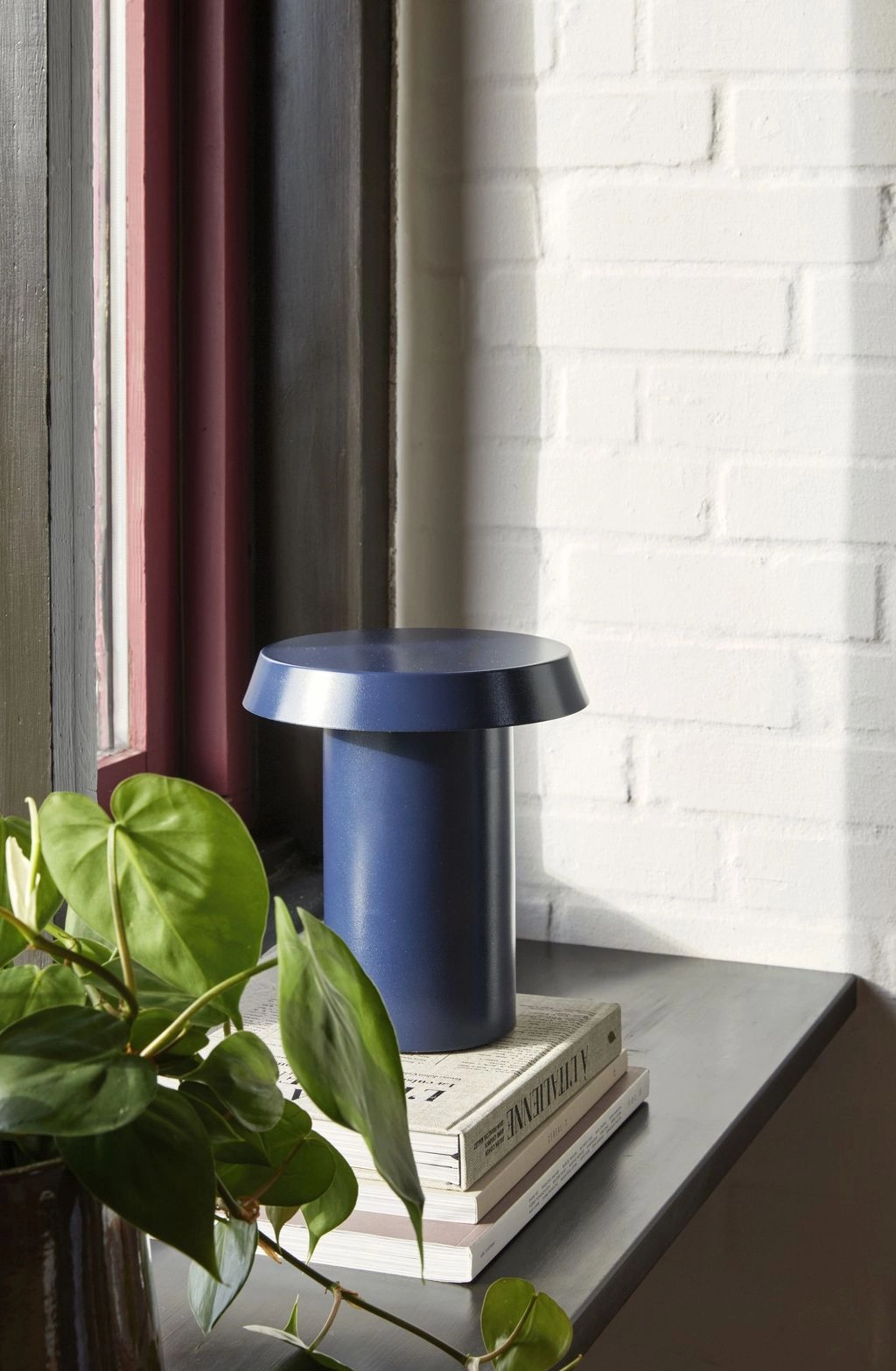 Hbsch Keen Table Lamp, Dark Blue