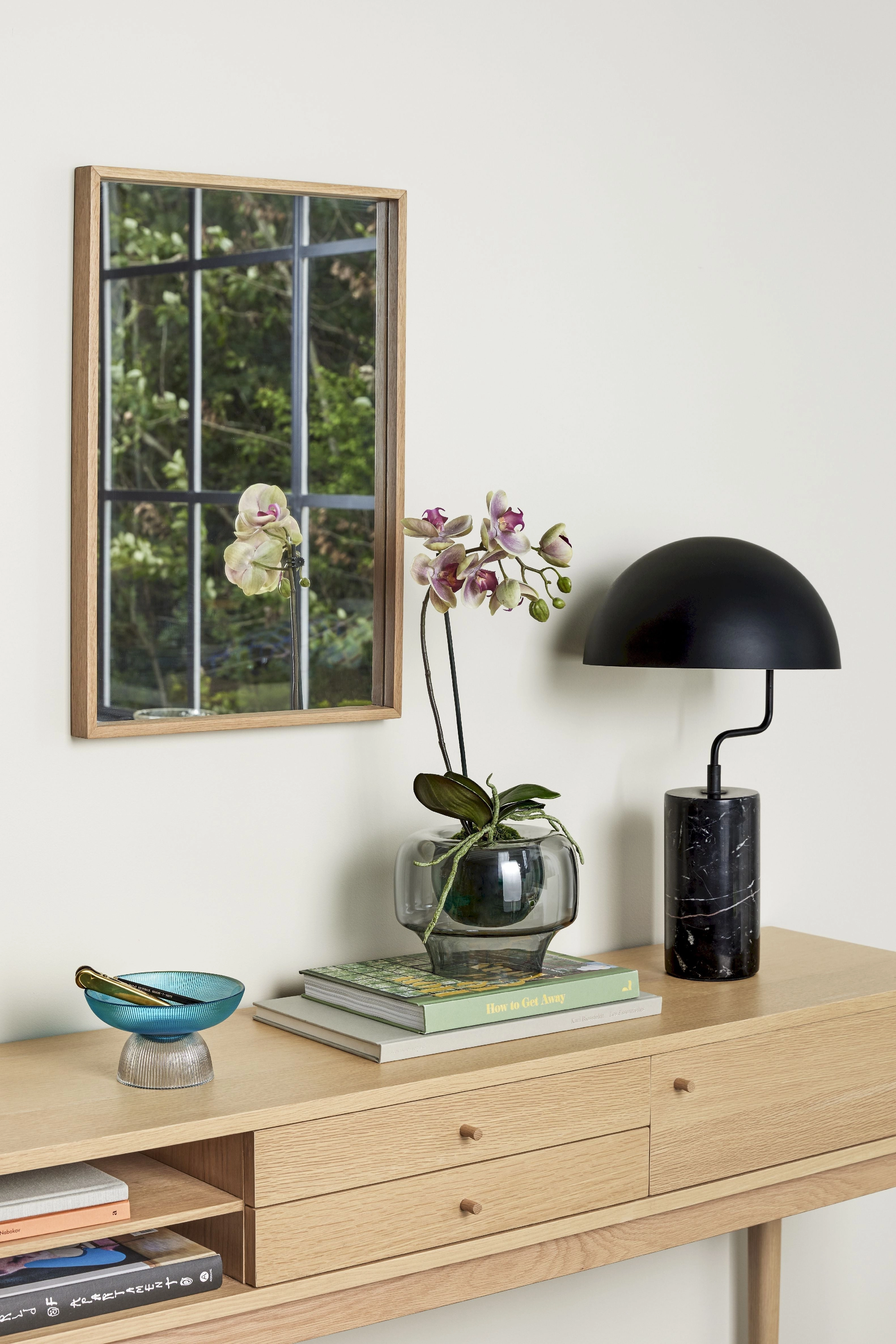 Hbsch Poise Table Lamp, Black