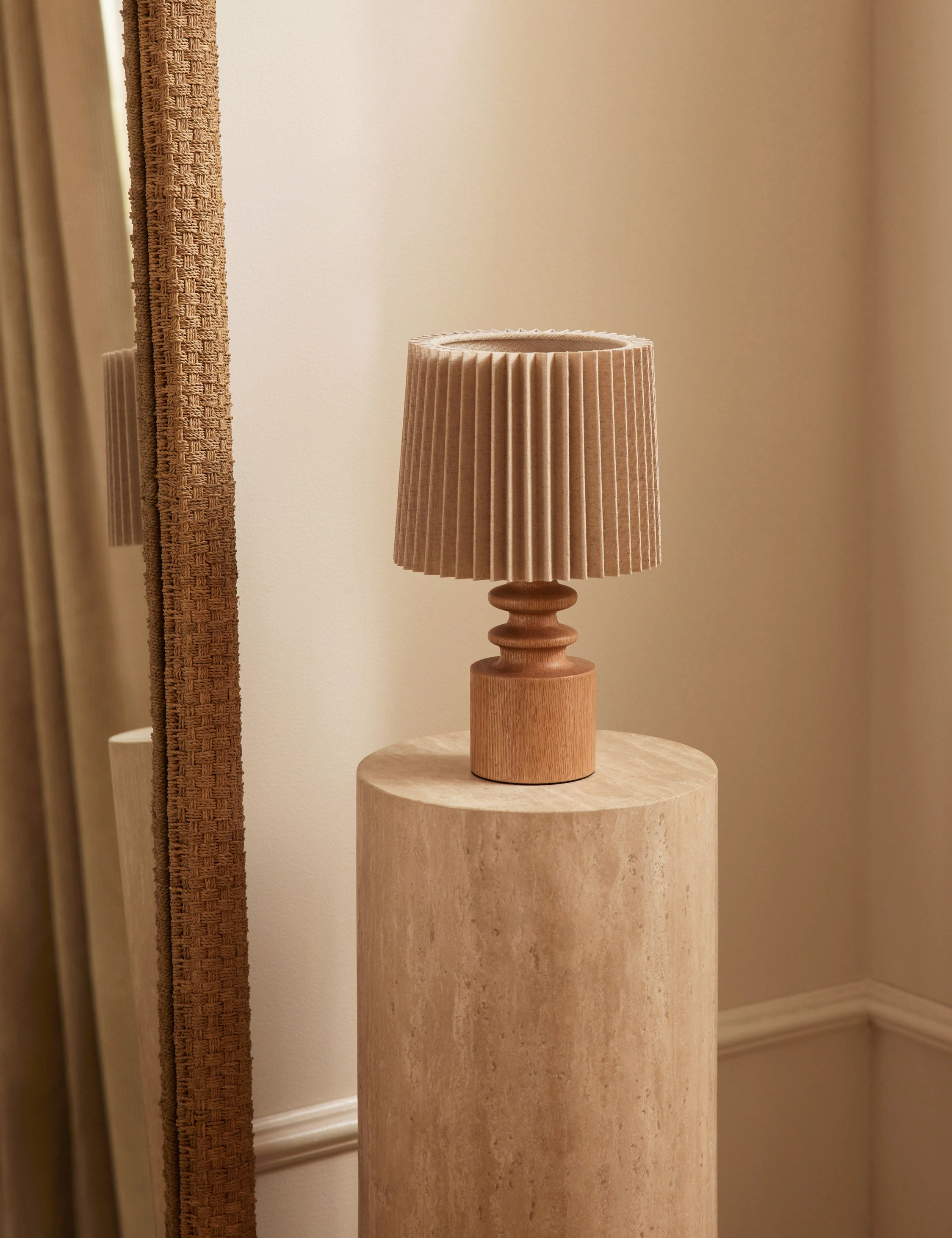 Joshi Table Lamp