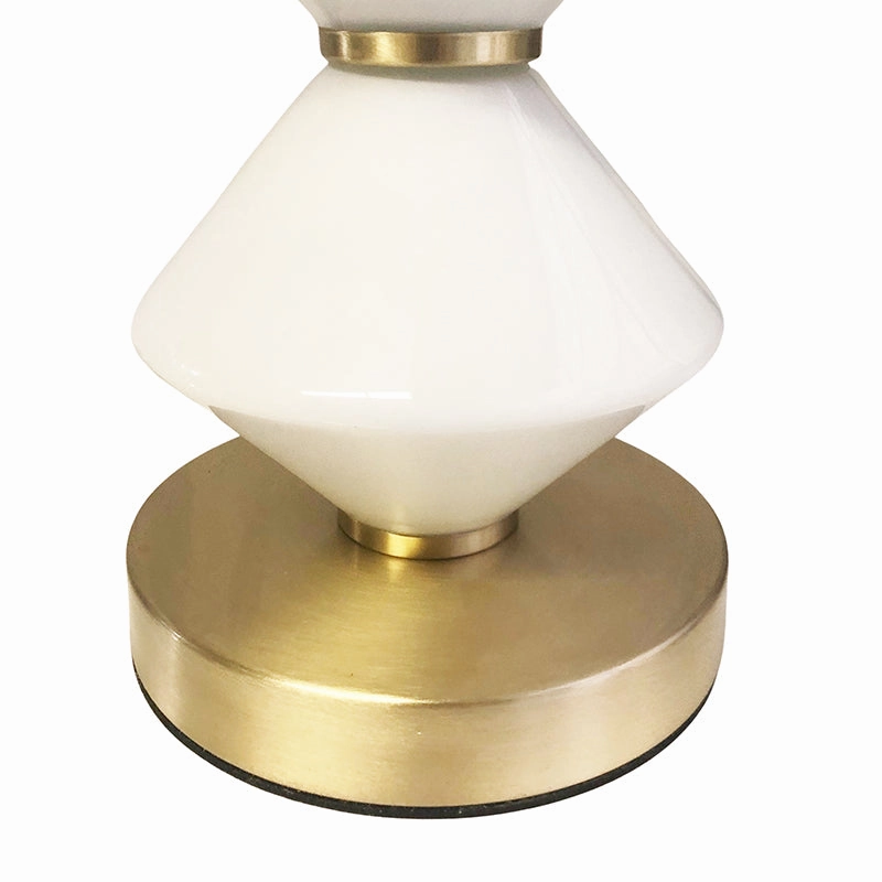Kelly Lamp