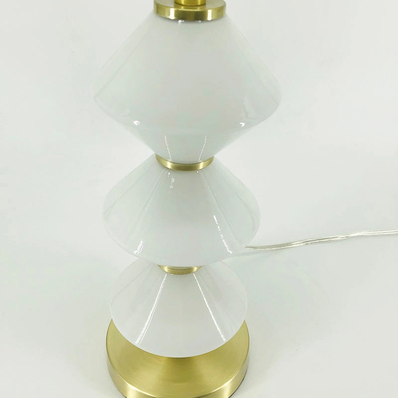 Kelly Lamp