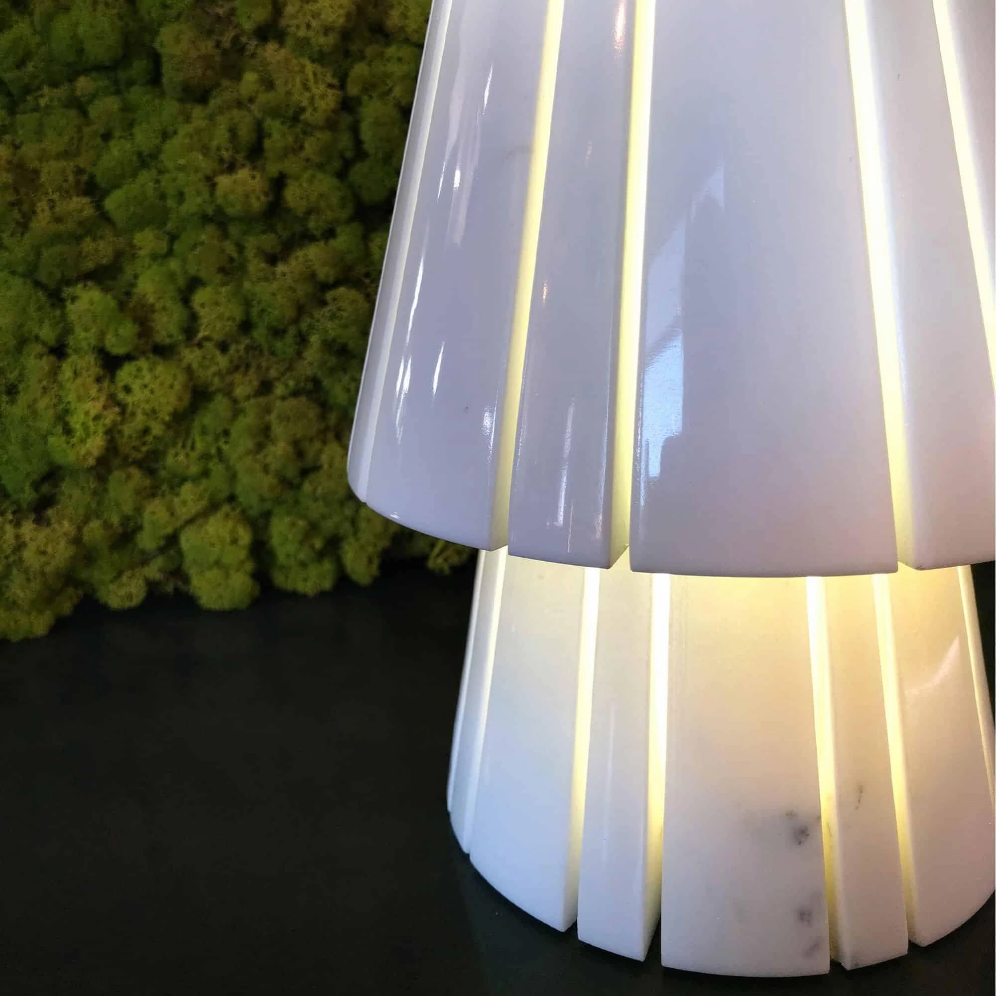 Laura Lamp