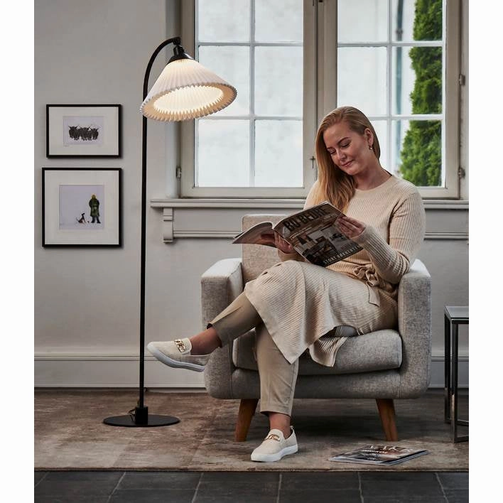 Le Klint Floor Lamp 368, Paper