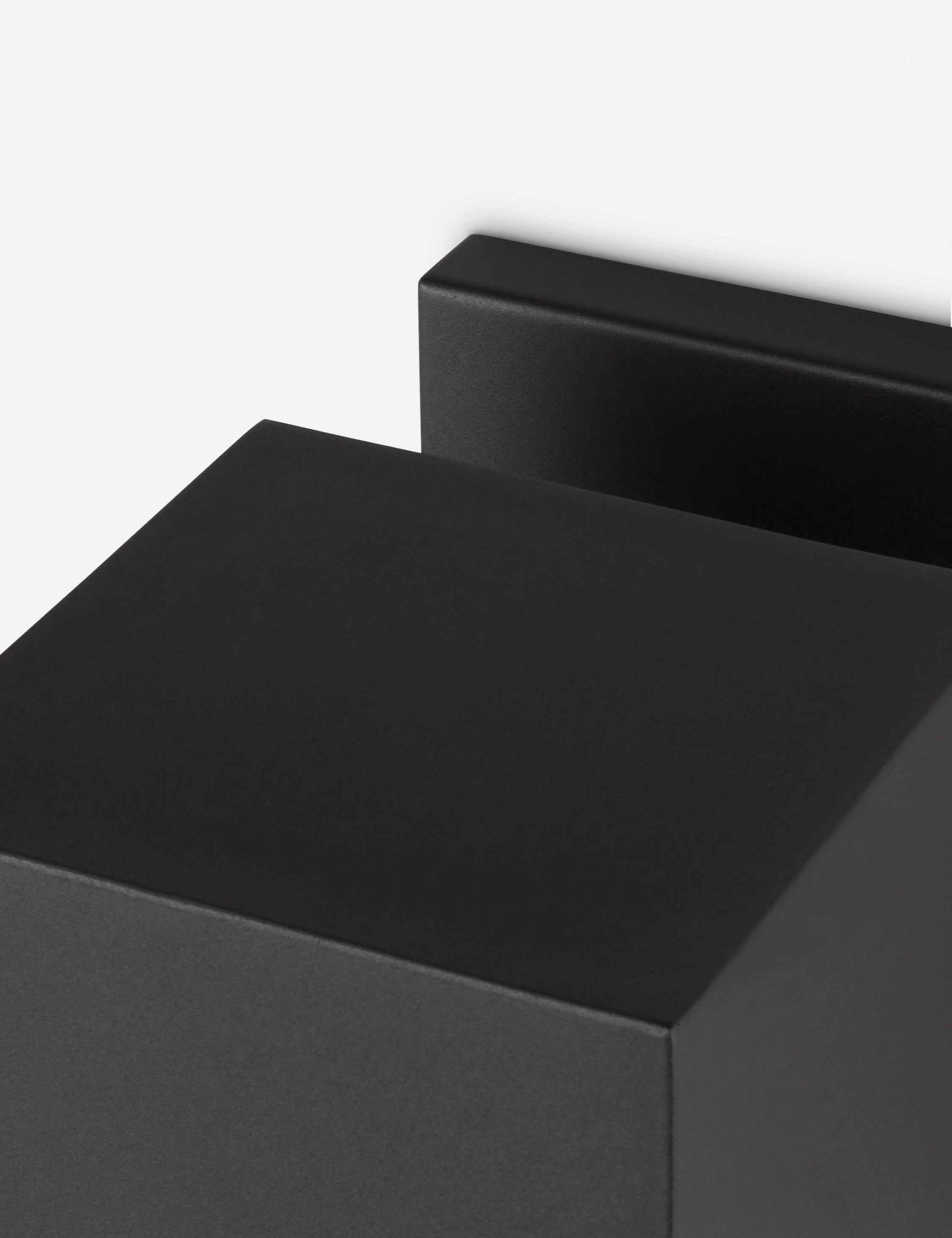 Lennart Outdoor Sconce