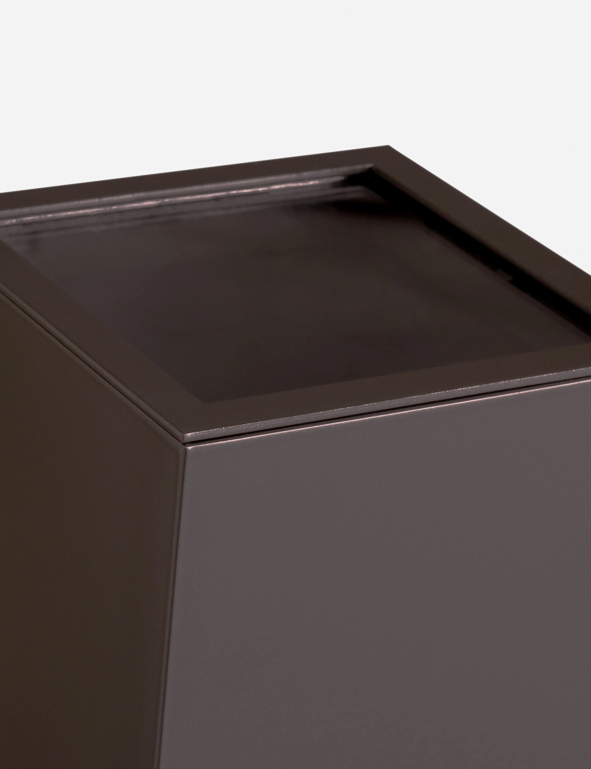 Lennart Outdoor Sconce