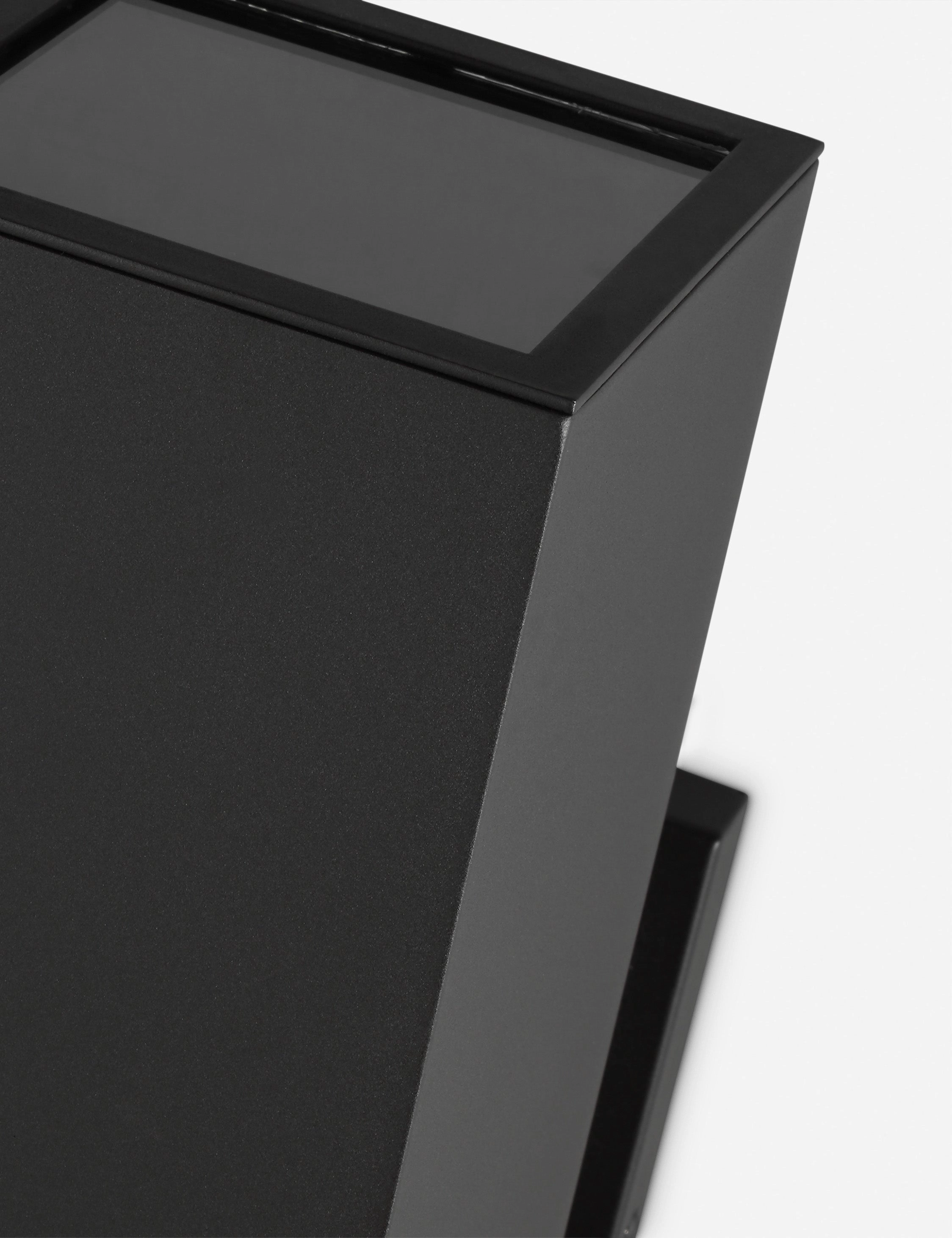 Lennart Outdoor Sconce