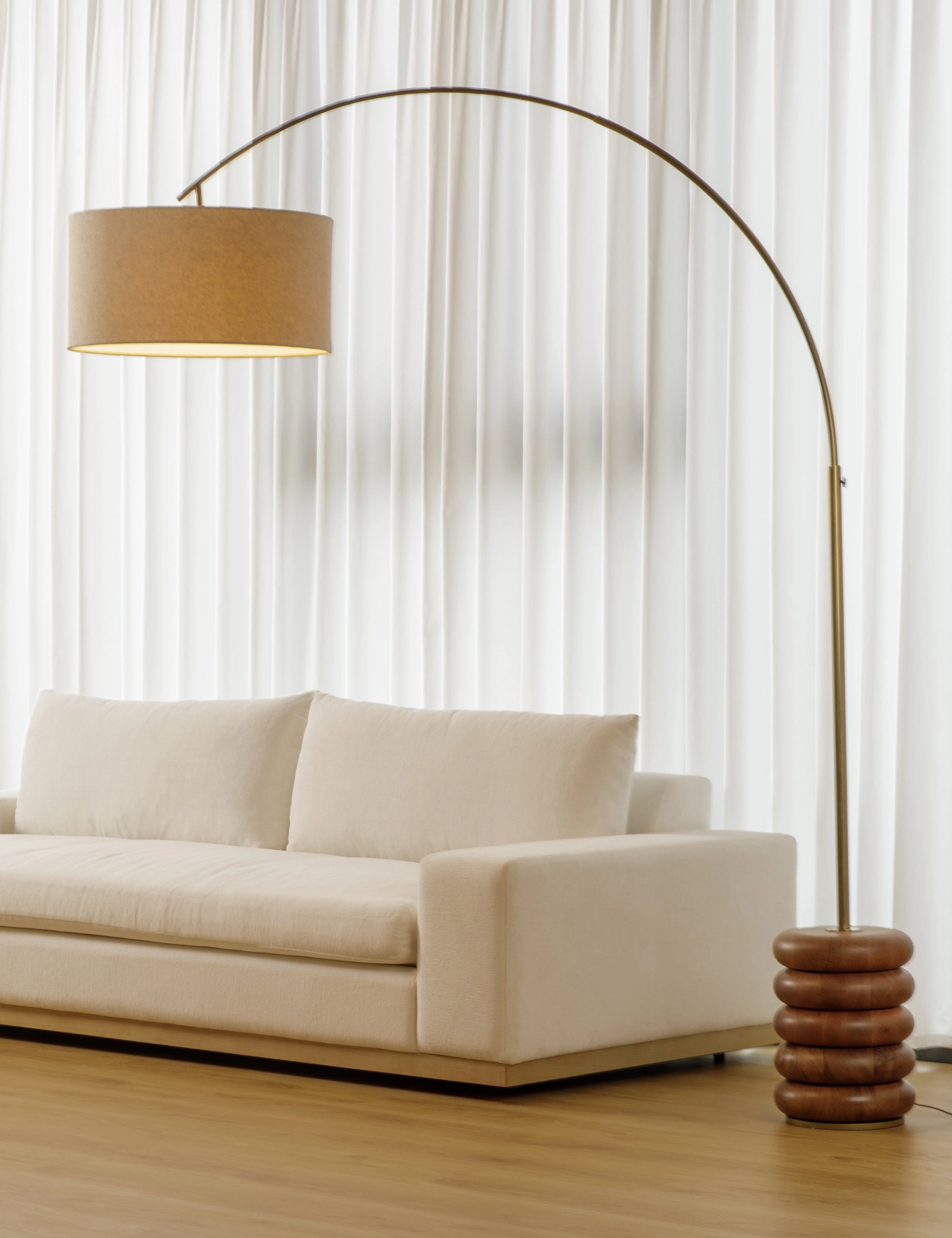 Linus Arc Floor Lamp