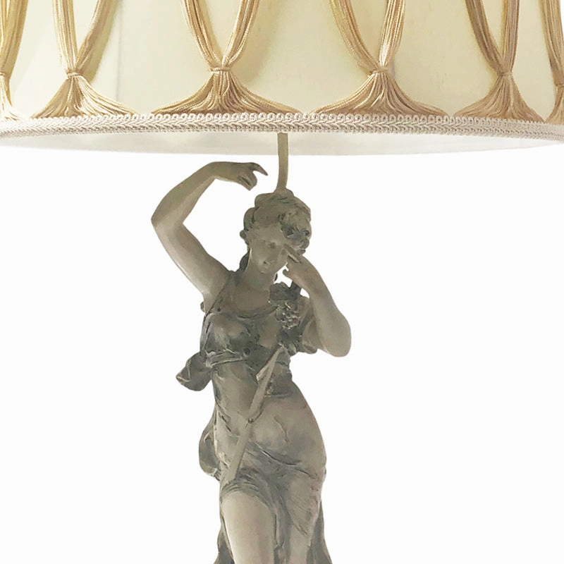 Lisette Lamp
