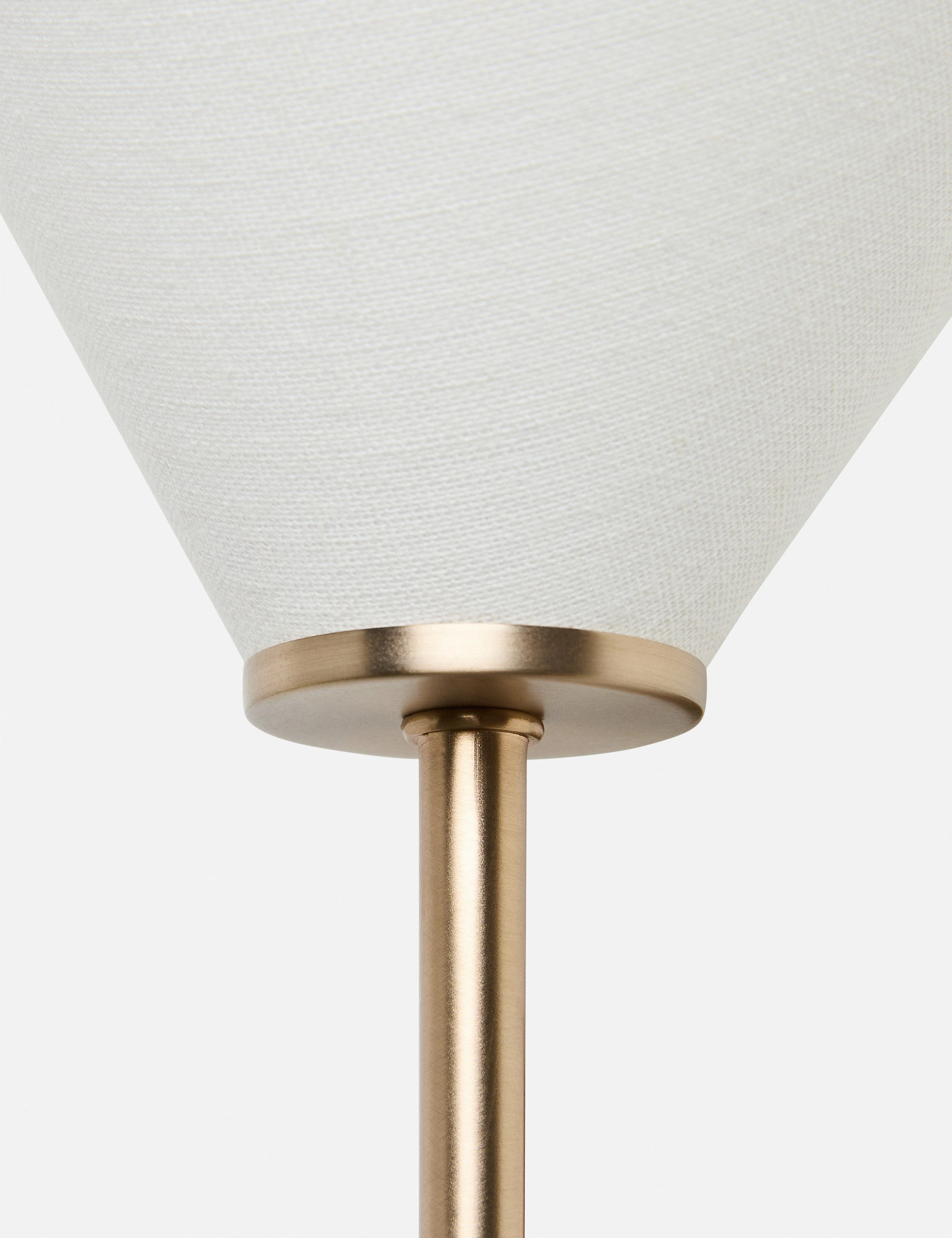 Loana Sconce