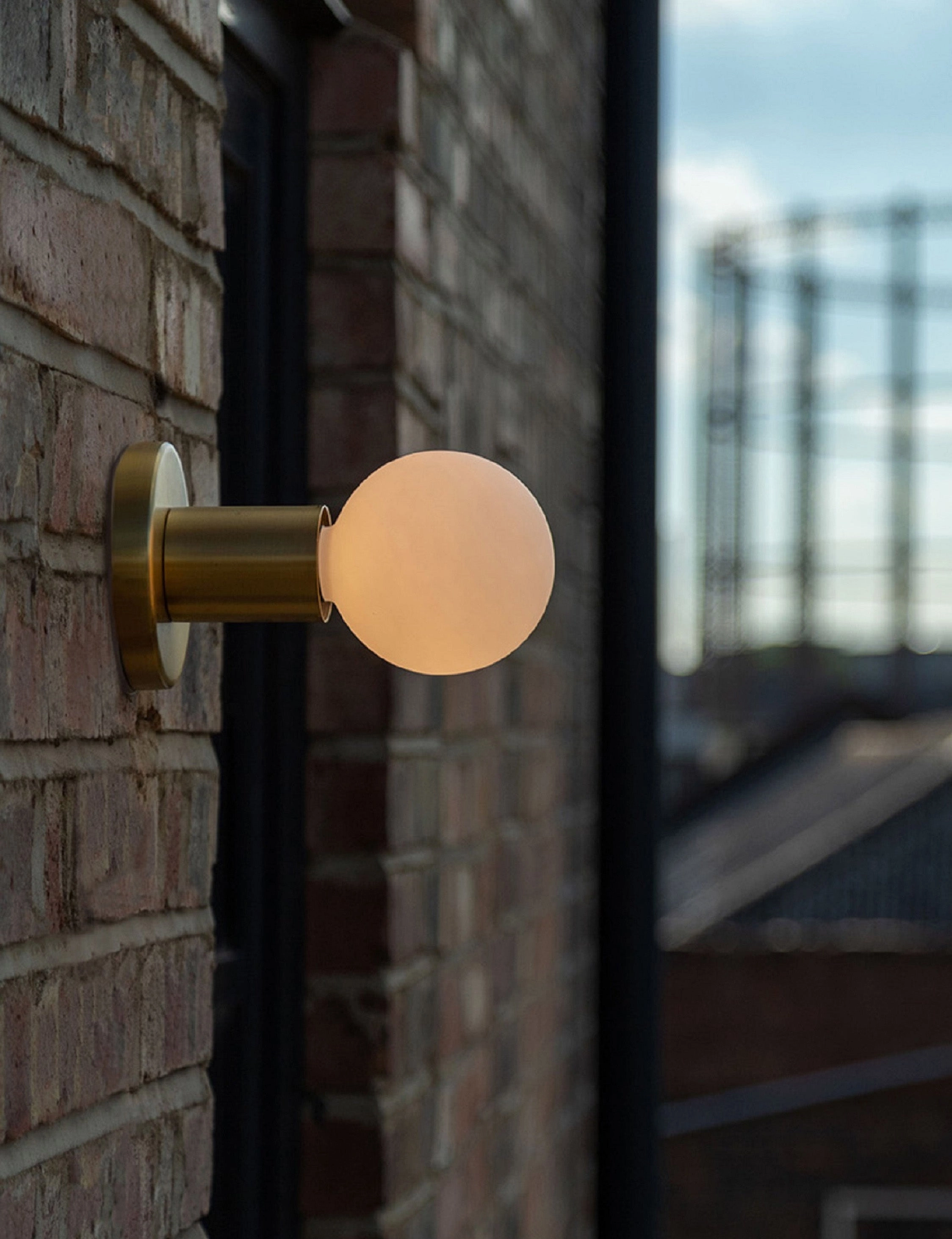 Lochan Outdoor Sconce with Sphere III by Tala