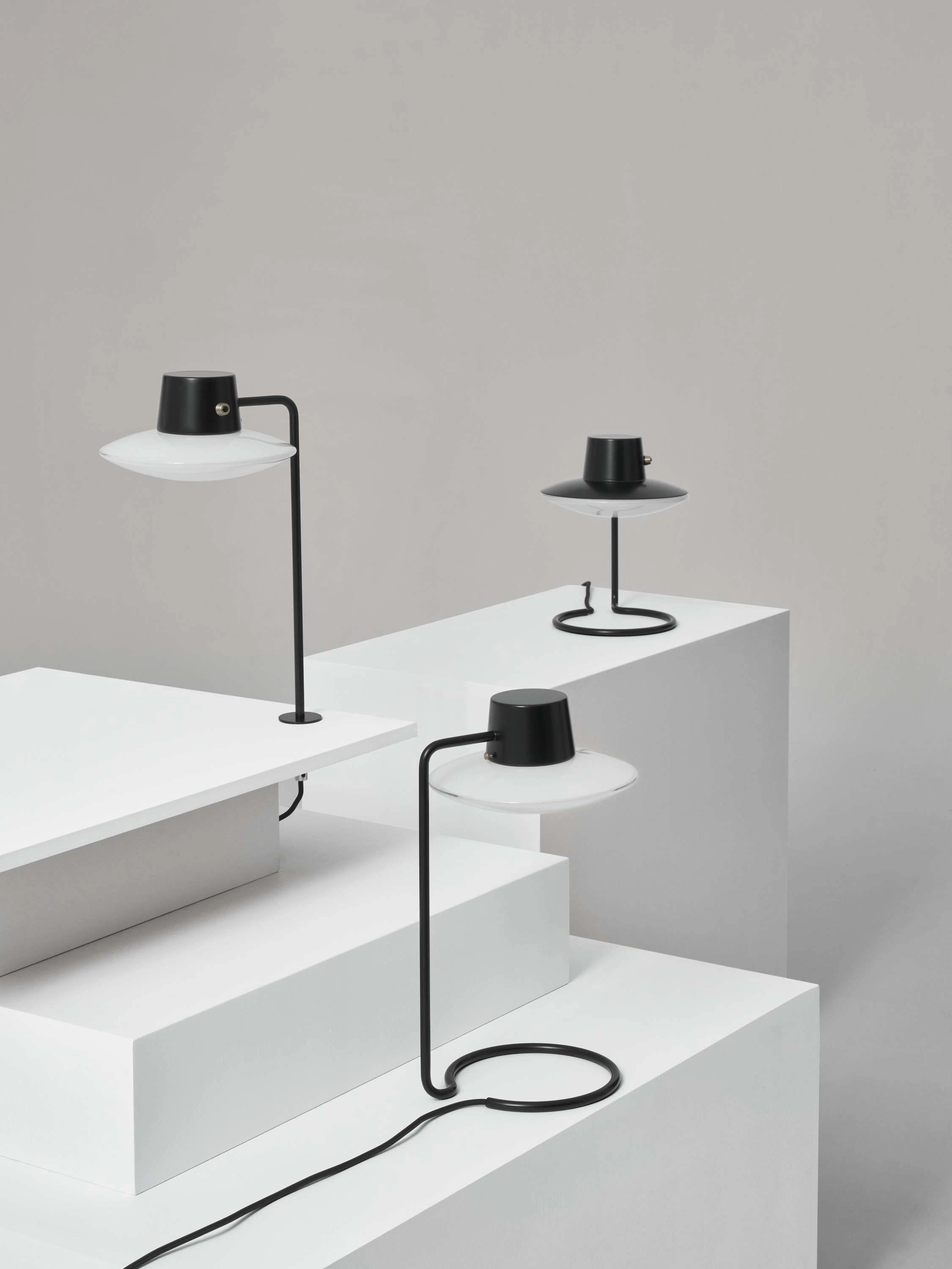 Louis Poulsen Aj Oxford Table Lamp Metal Black/Opal Glass  28 Cm