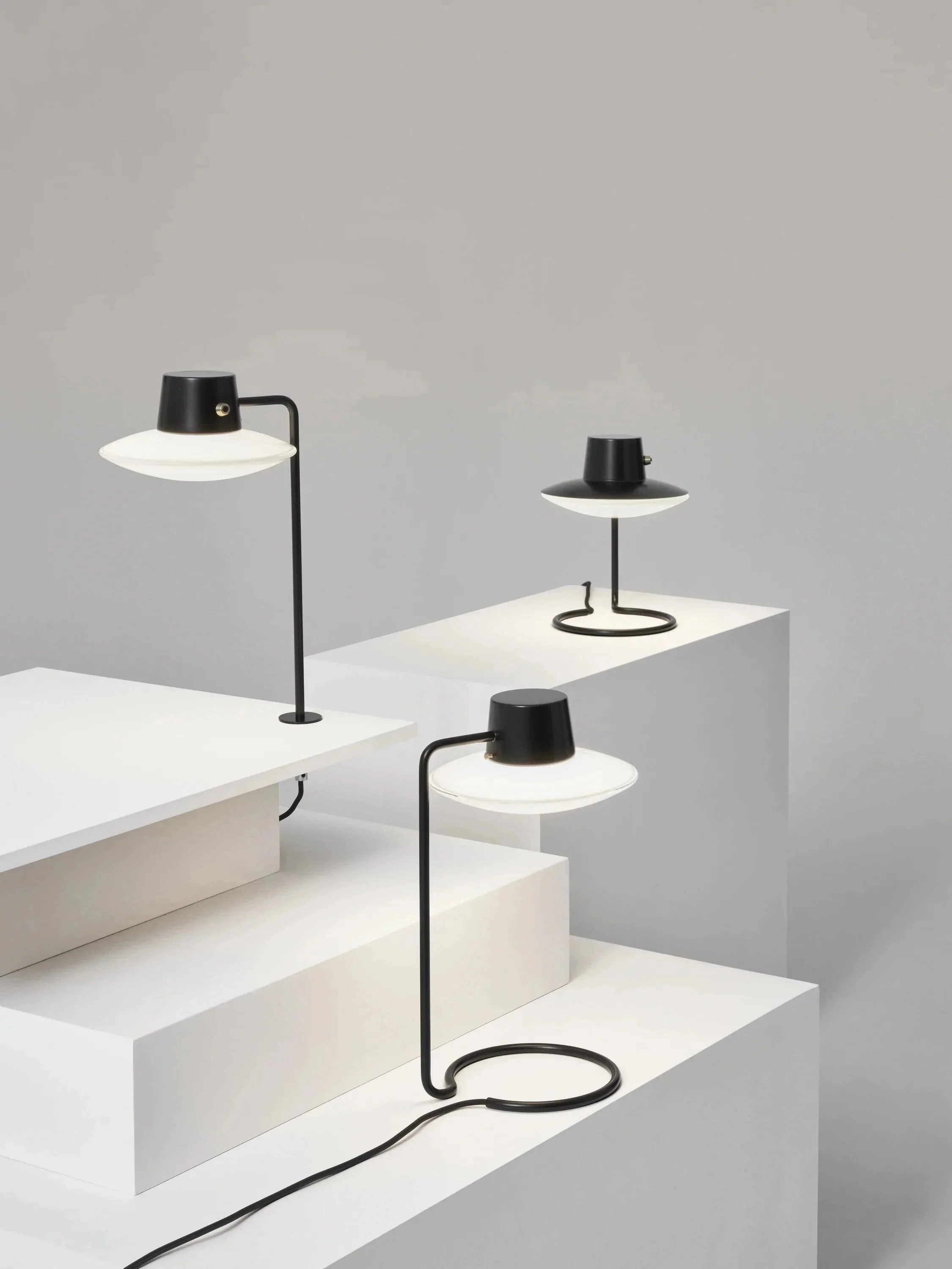 Louis Poulsen Aj Oxford Table Lamp Opal Glass  41 Cm