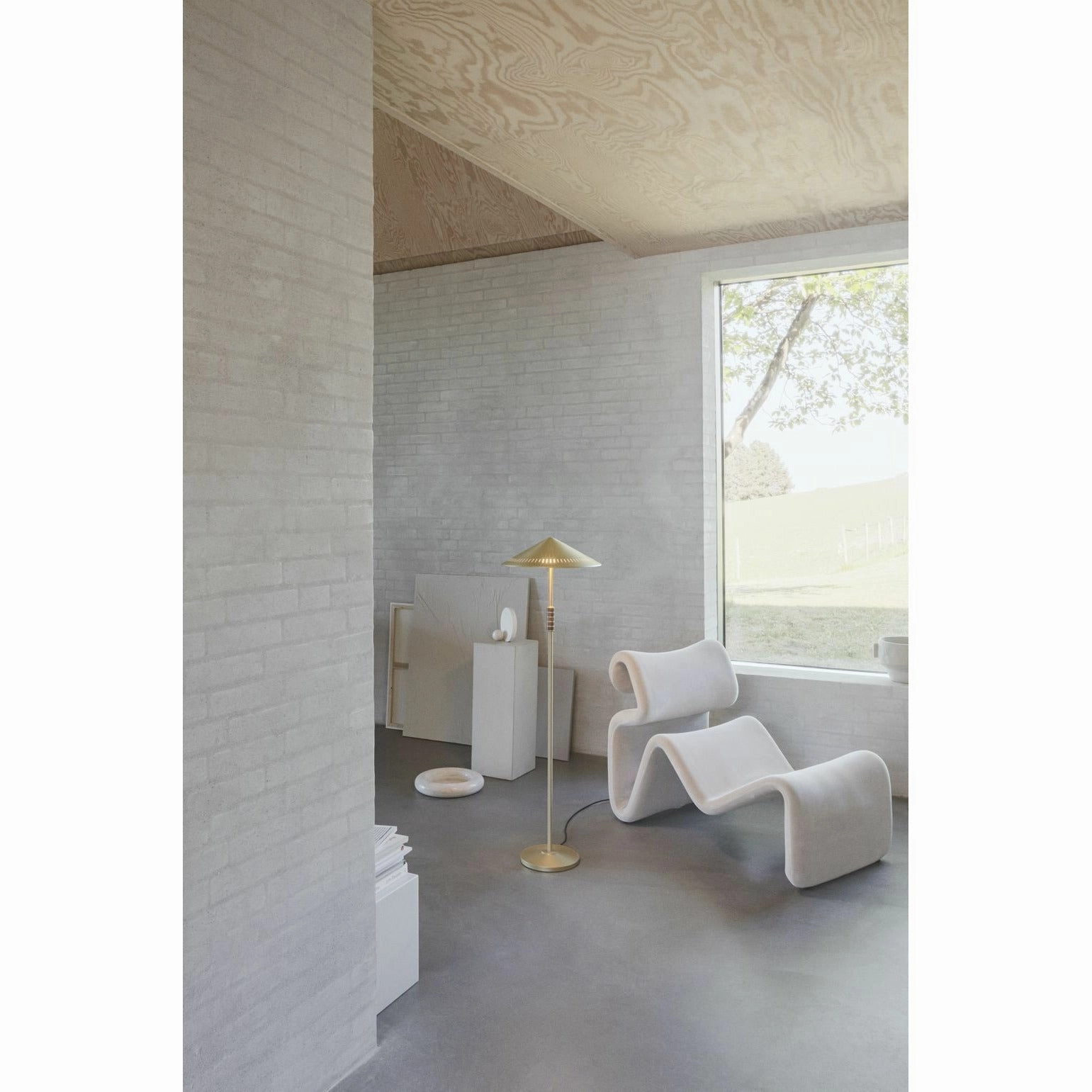 Lyfa Governor Floor Lamp