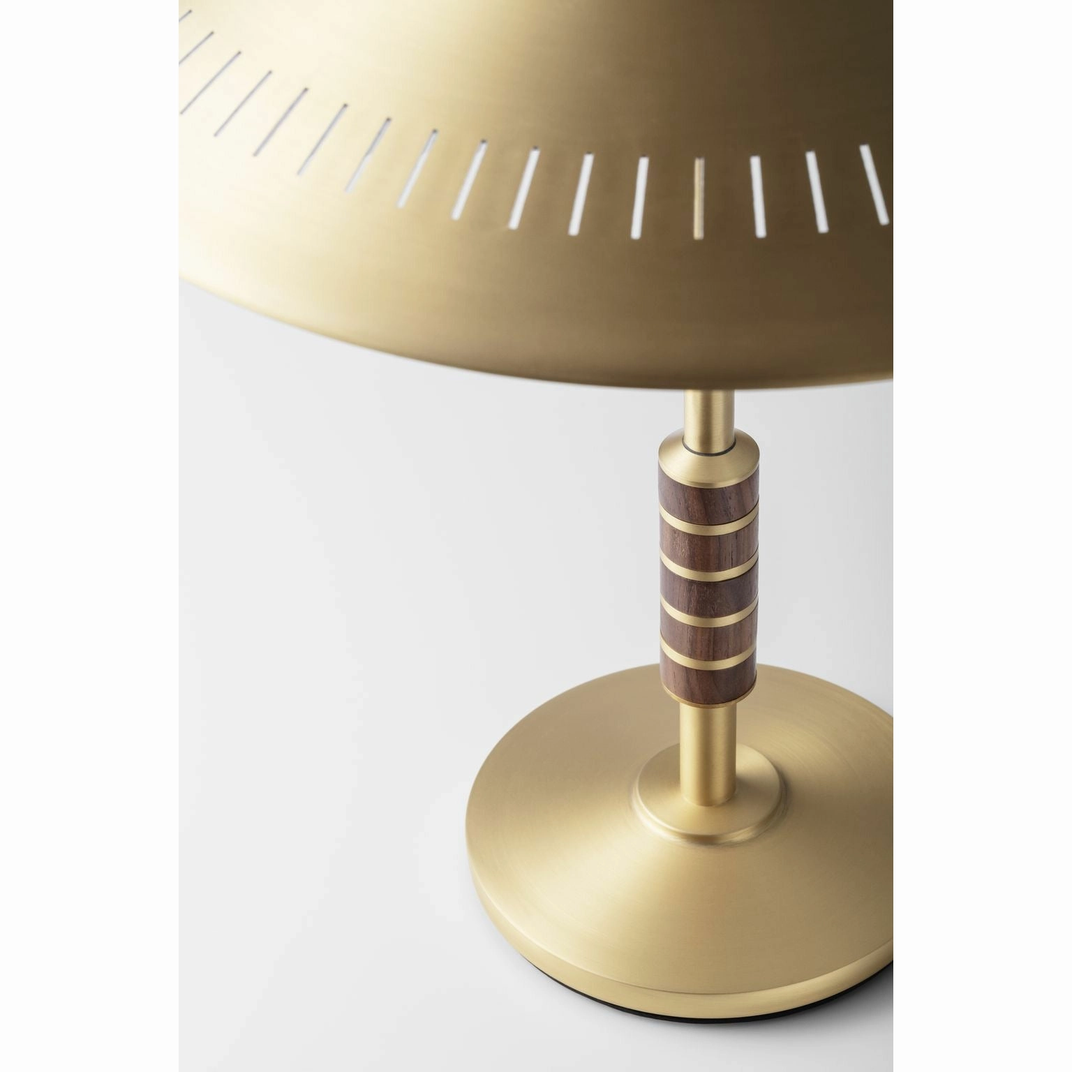 Lyfa Governor Table Lamp