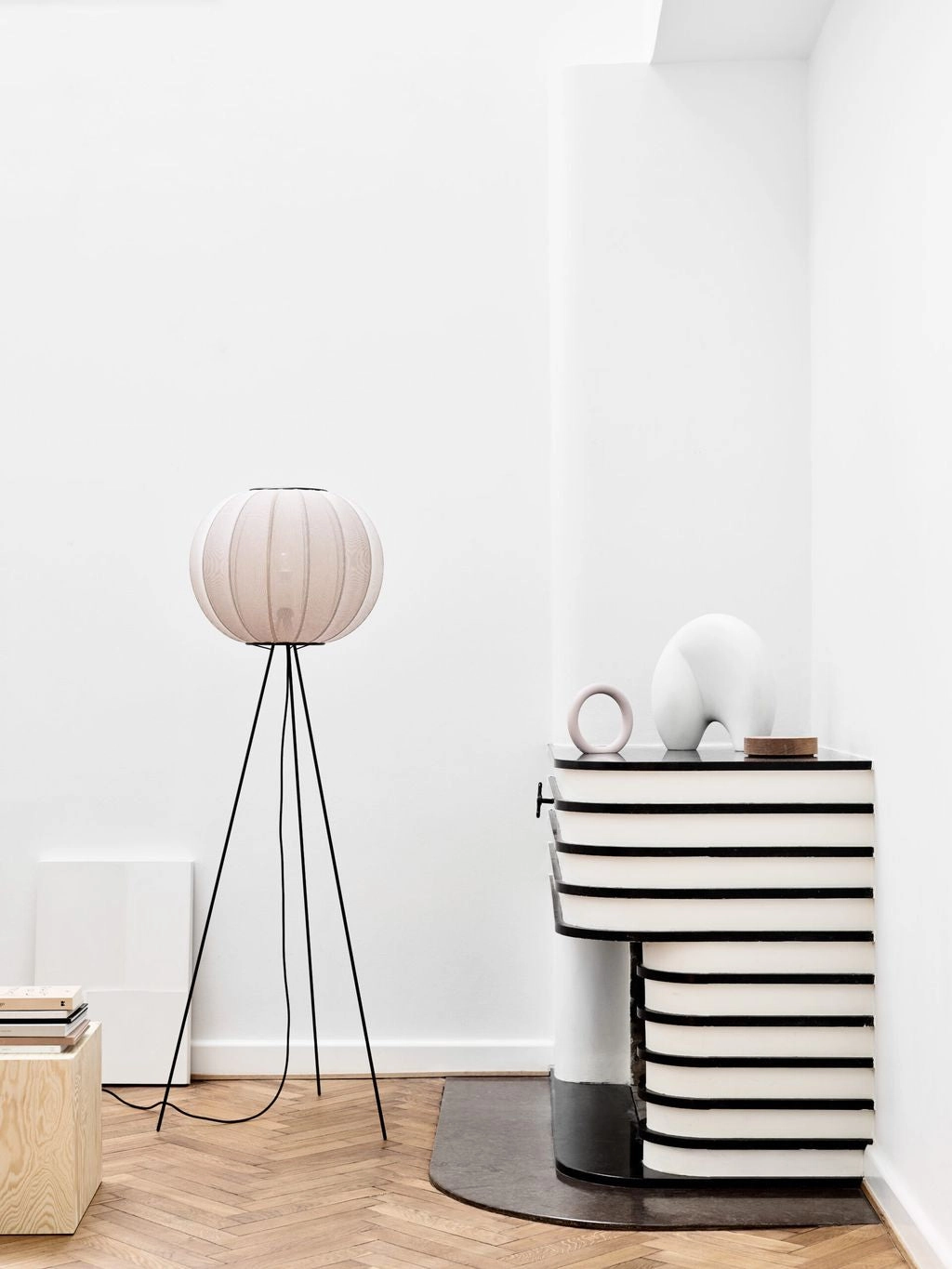 Made By Hand Knit Wit 45 Round Floor Lamp High, Silver