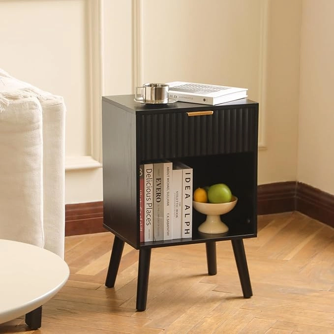 Mid Century Modern Nightstand, Wood Bedside Table with Drawer and Opening Storage, End Table Living Room Fluted Night Stand with Solid Wood Legs for Bedroom