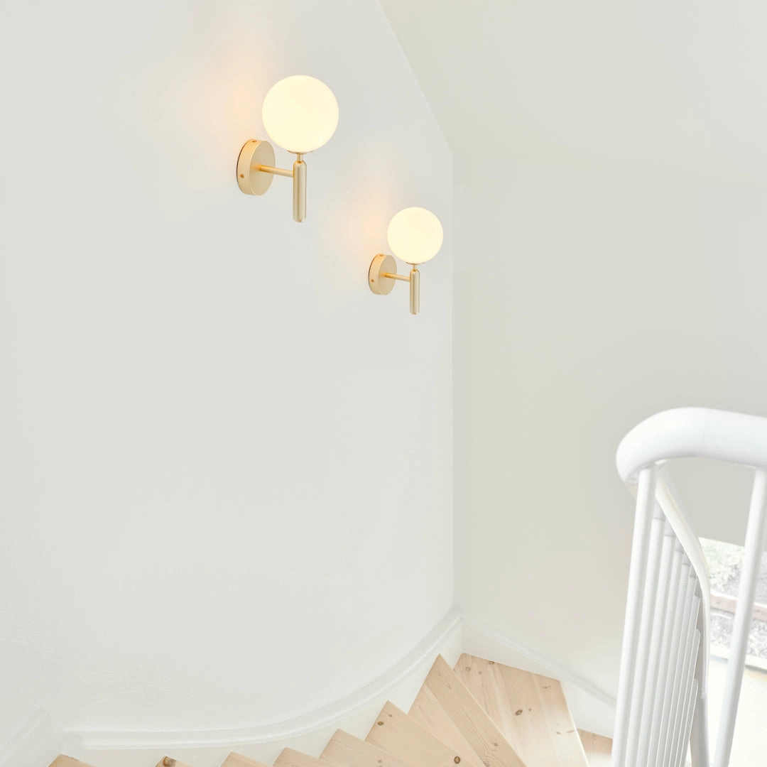 Miira Wall Light