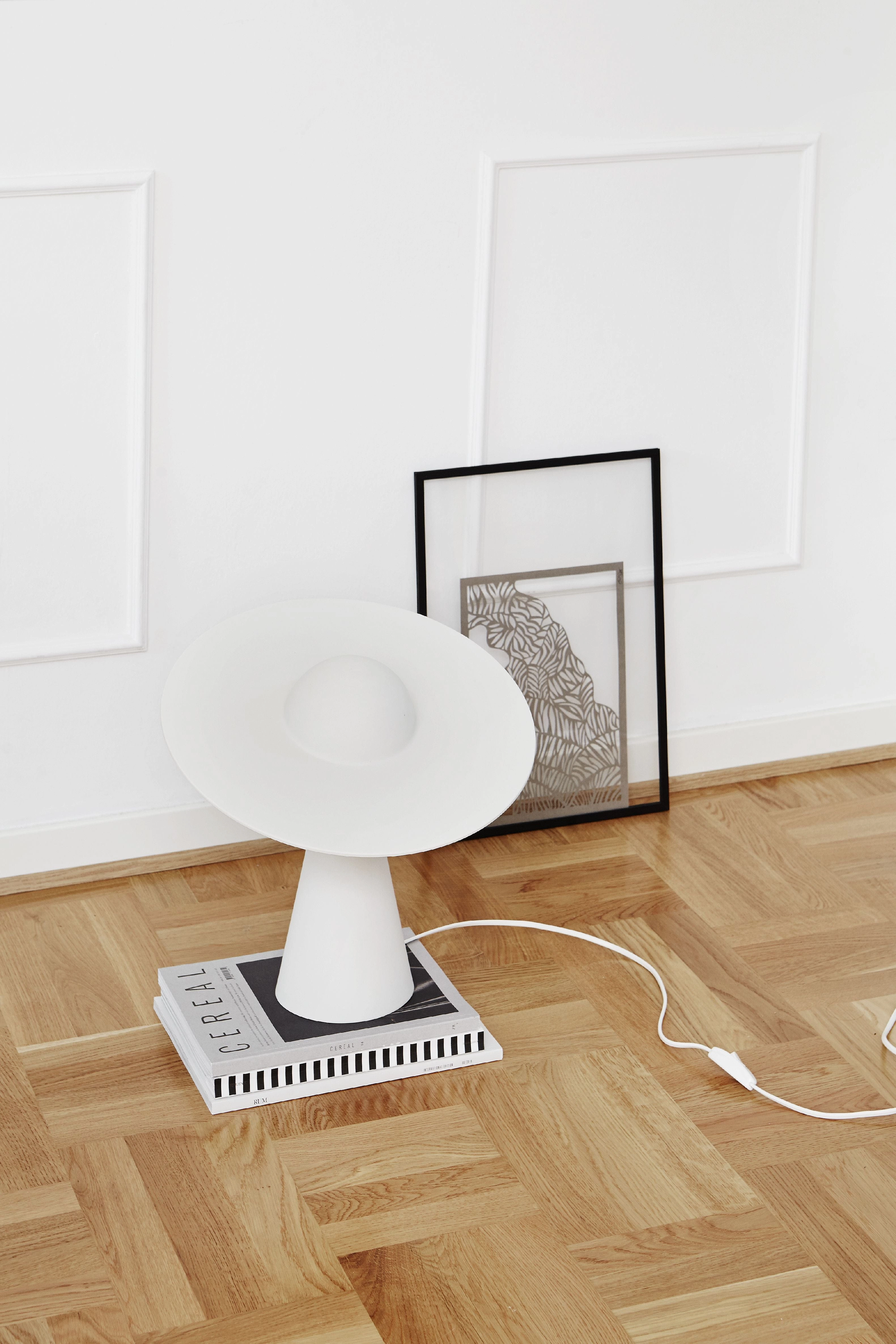 Moebe Ceramic Table Lamp, White
