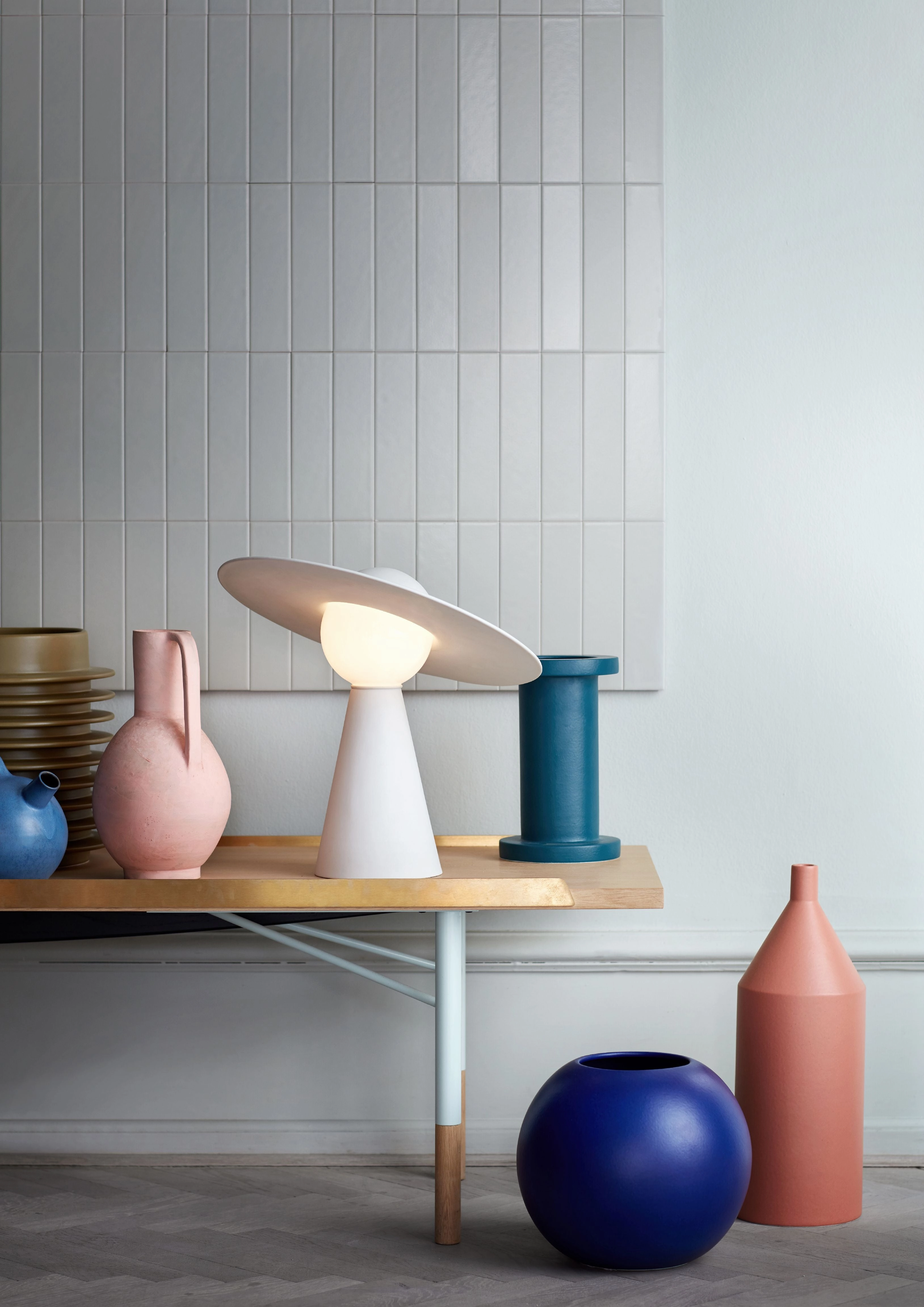 Moebe Ceramic Table Lamp, White