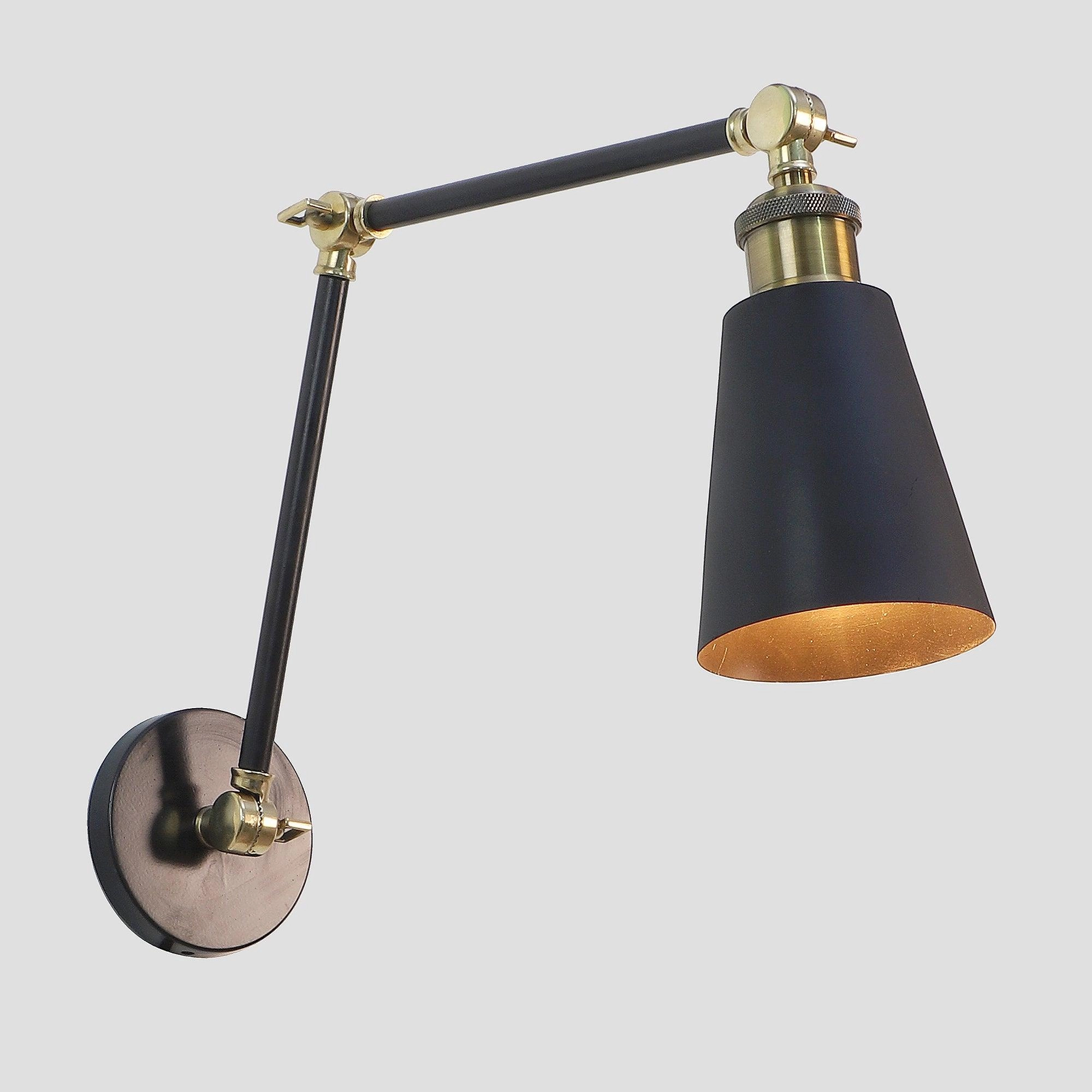 Morden Black Metal Wall Light by SS Lightings