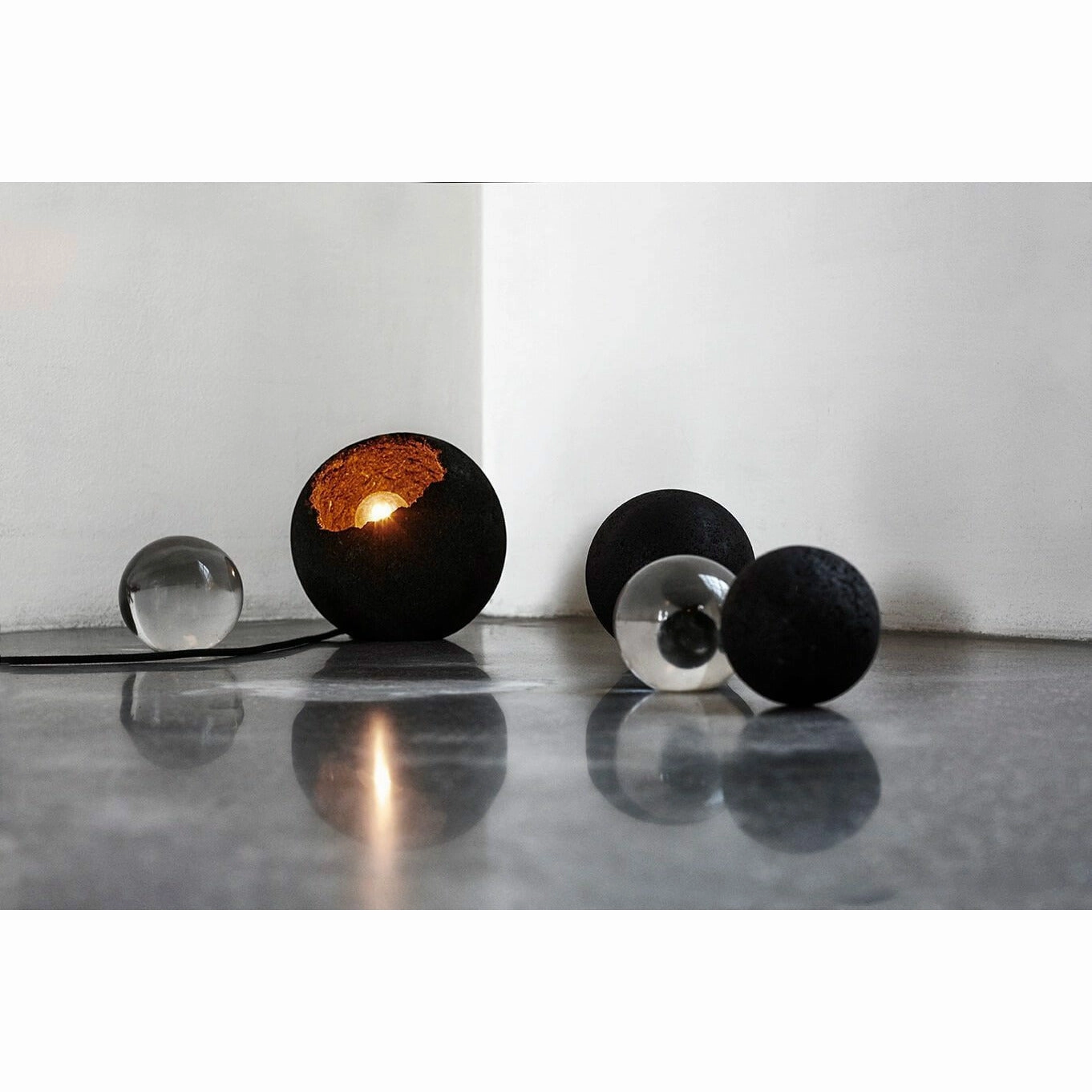 Muubs Crust Floor Lamp, Black