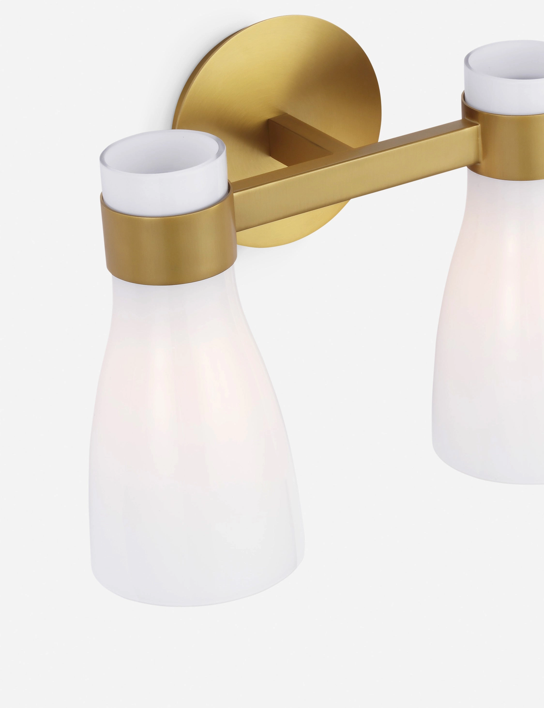 Nassif Sconce
