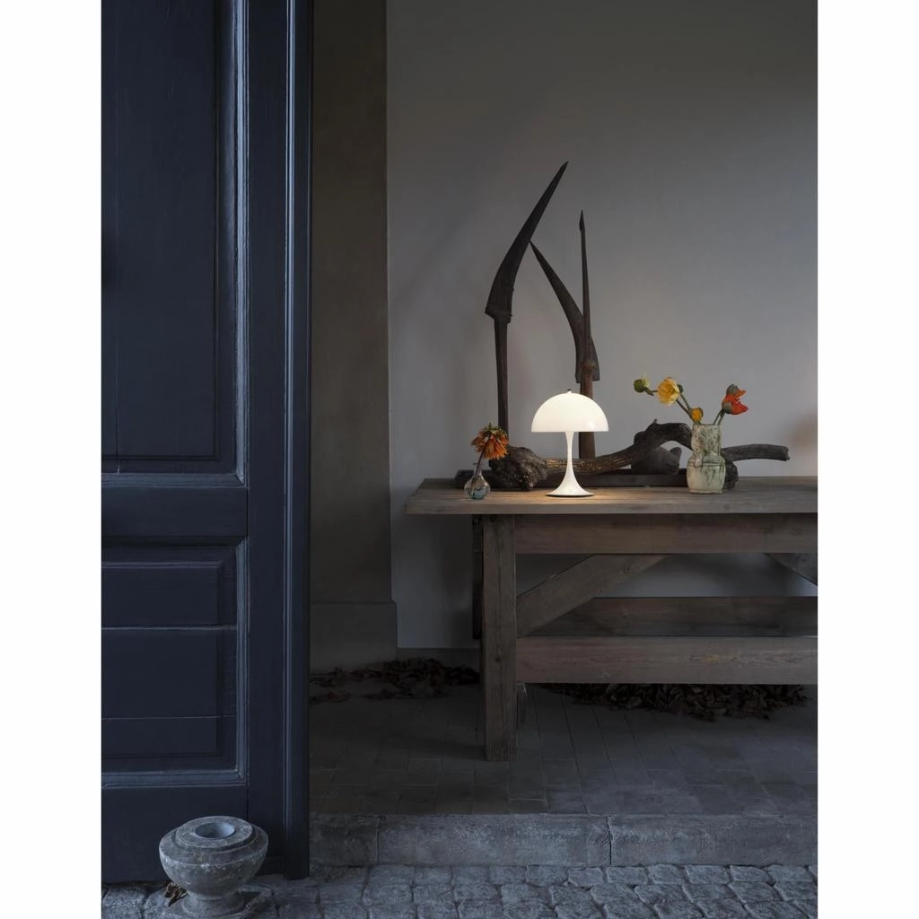 PANTHELLA 250 - PORTABLE BORDLAMPE - HVID OPALT AKRYL
