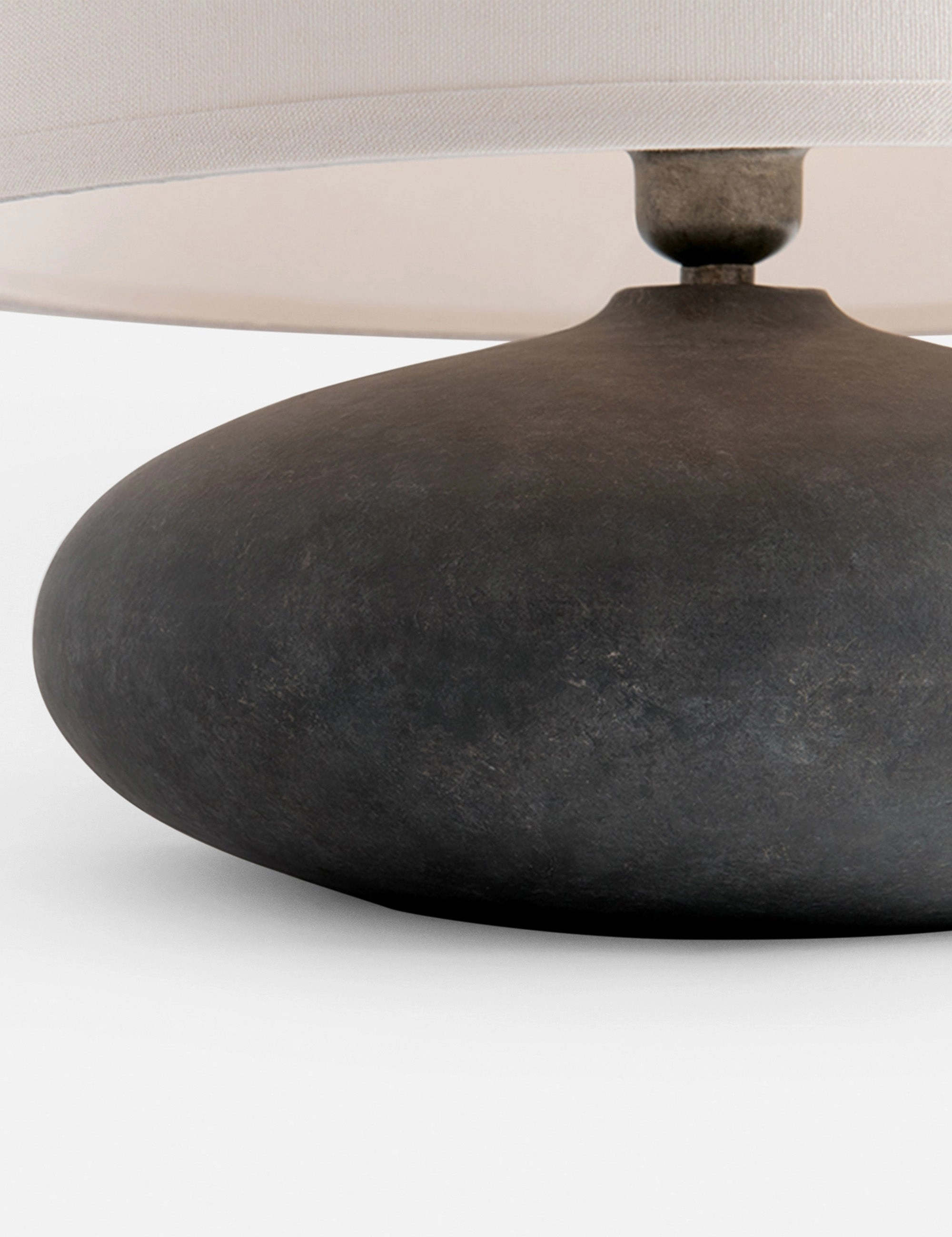 Payal Wide Table Lamp, Alabastrino
