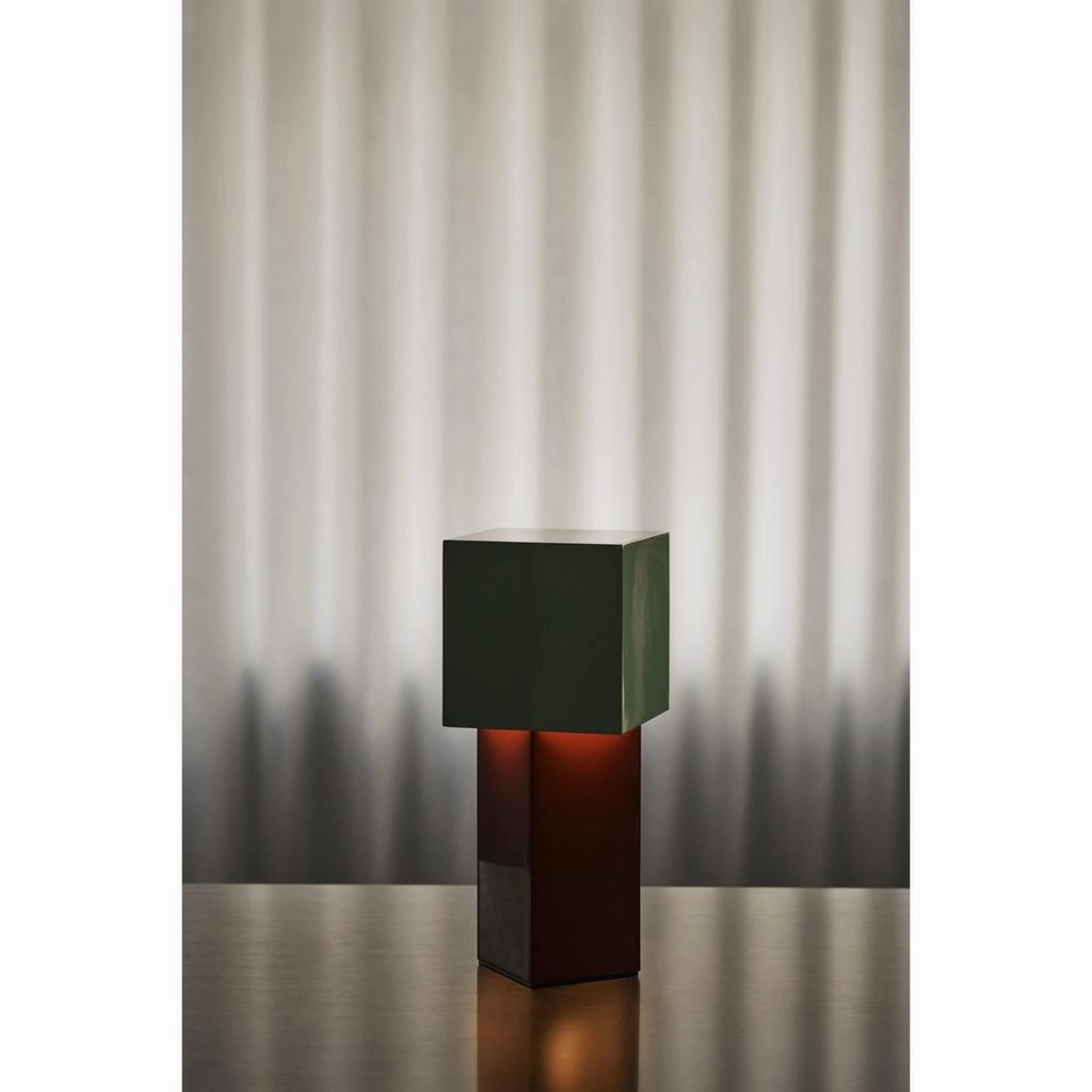 PIVOT PORTABLE ATD7 RUSTY MINT BORDLAMPE - &TRADITION