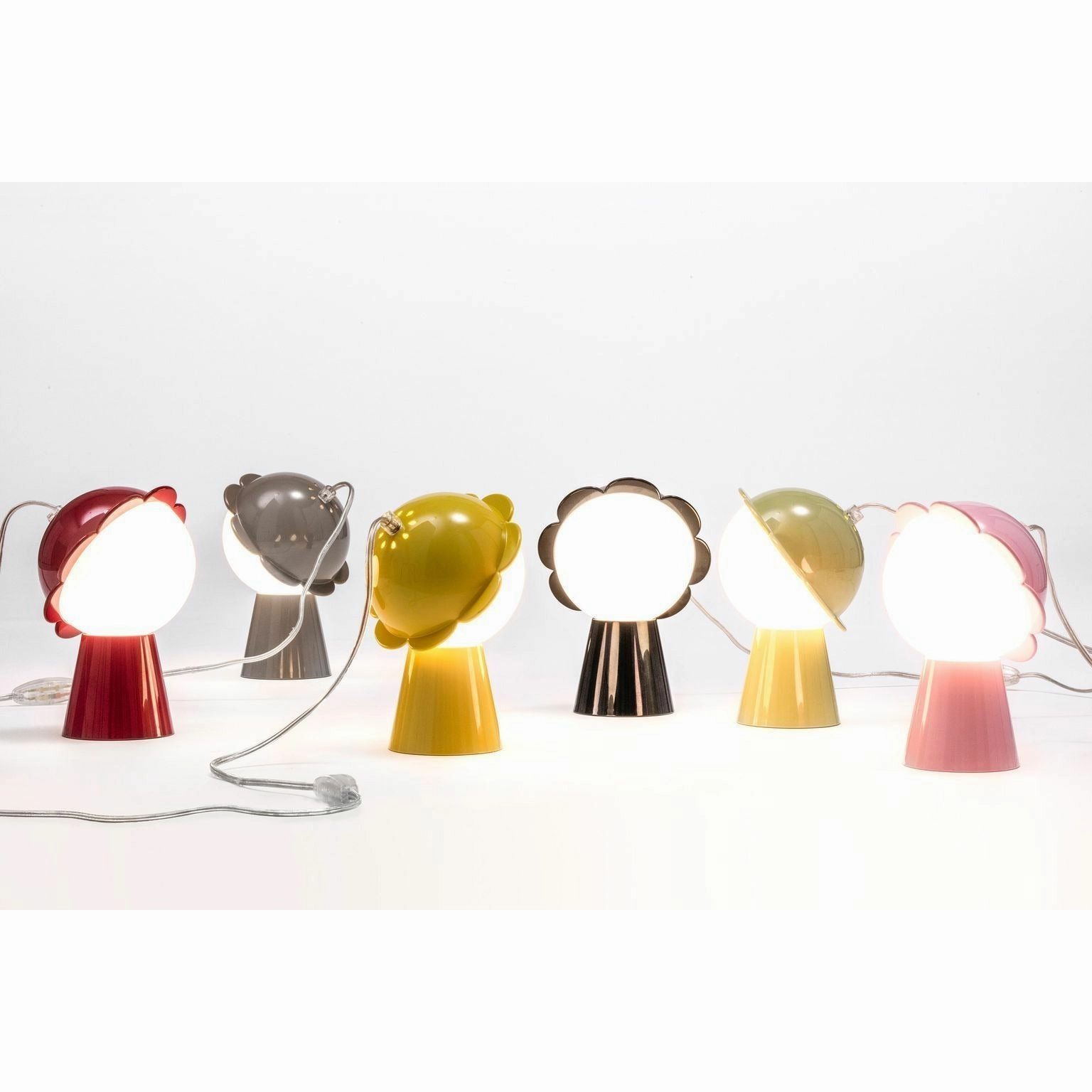 Qeeboo Daisy Table Lamp By Nika Zupanc, Black
